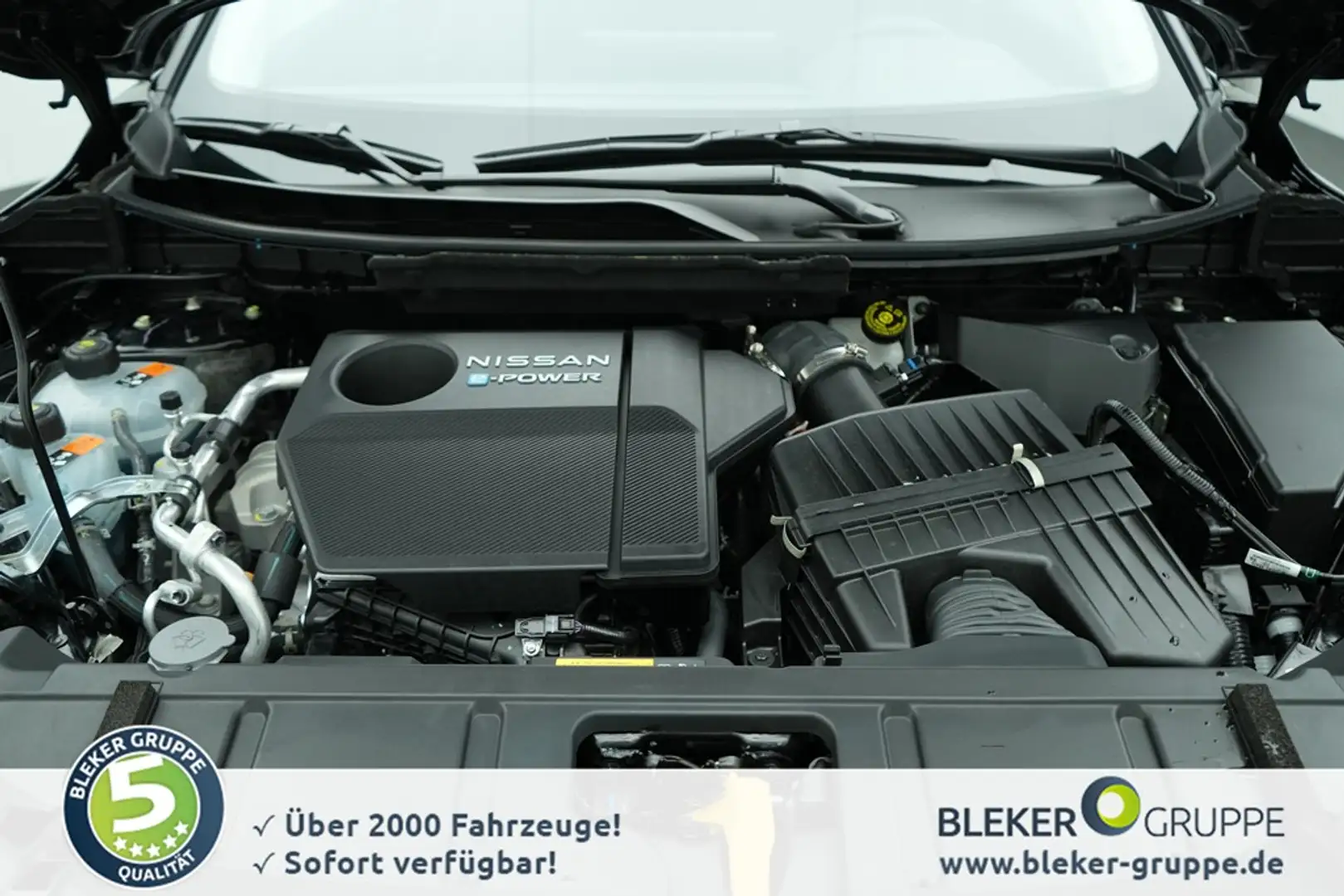 Nissan X-Trail 1.5 VC-T e-POWER 204 PS 4x2 Acenta 5 Sitze Familie Schwarz - 1
