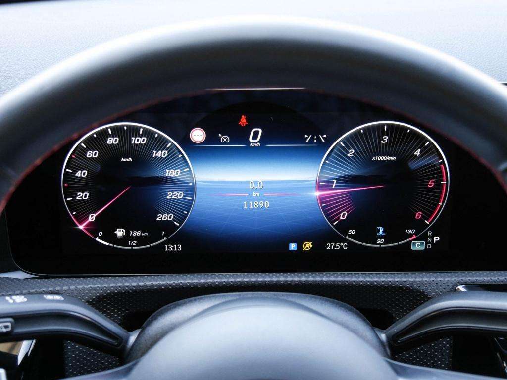 Mercedes-Benz A 220