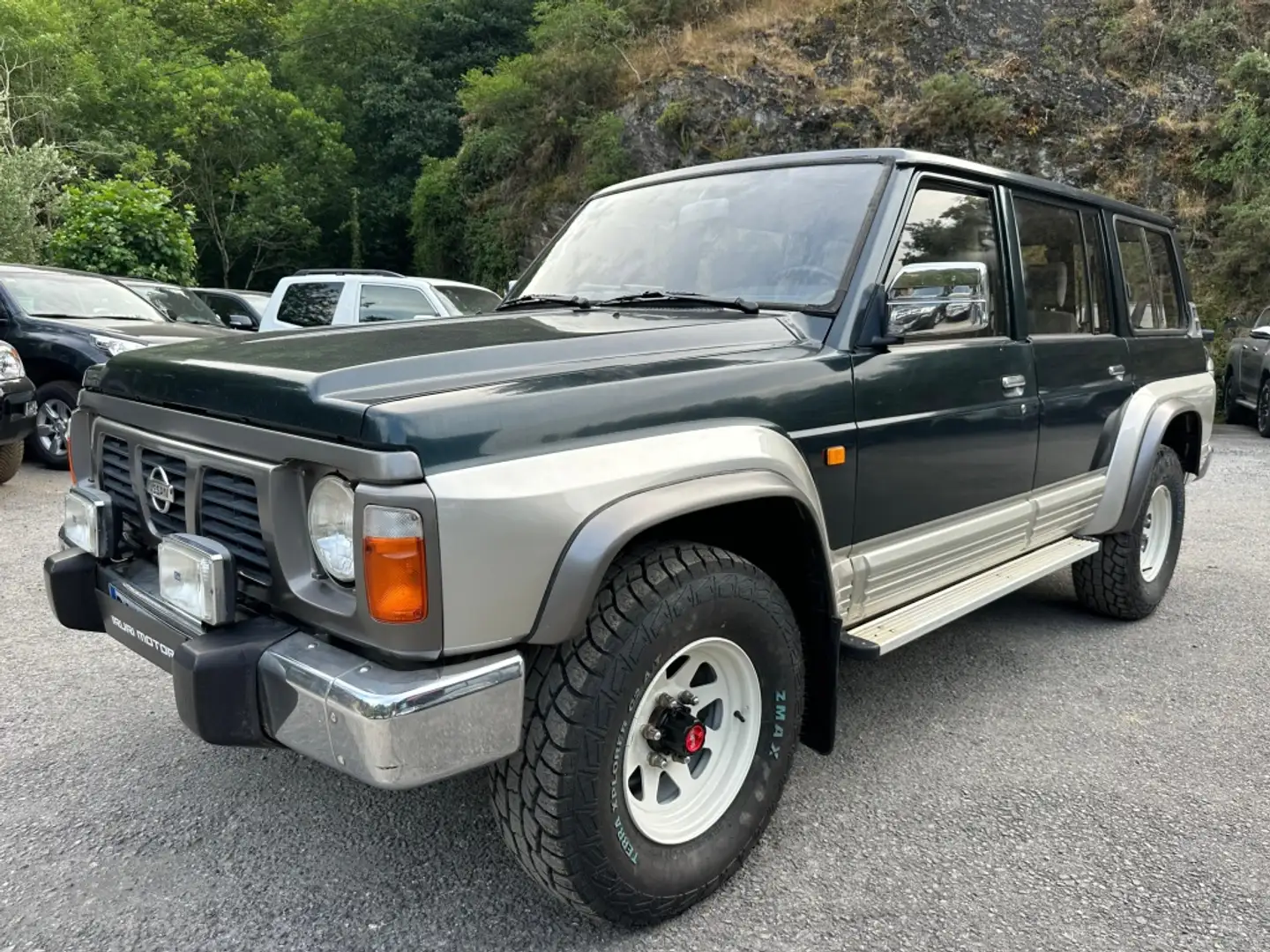 Nissan Patrol GR 2.8 TD Wagon SLX Grün - 2