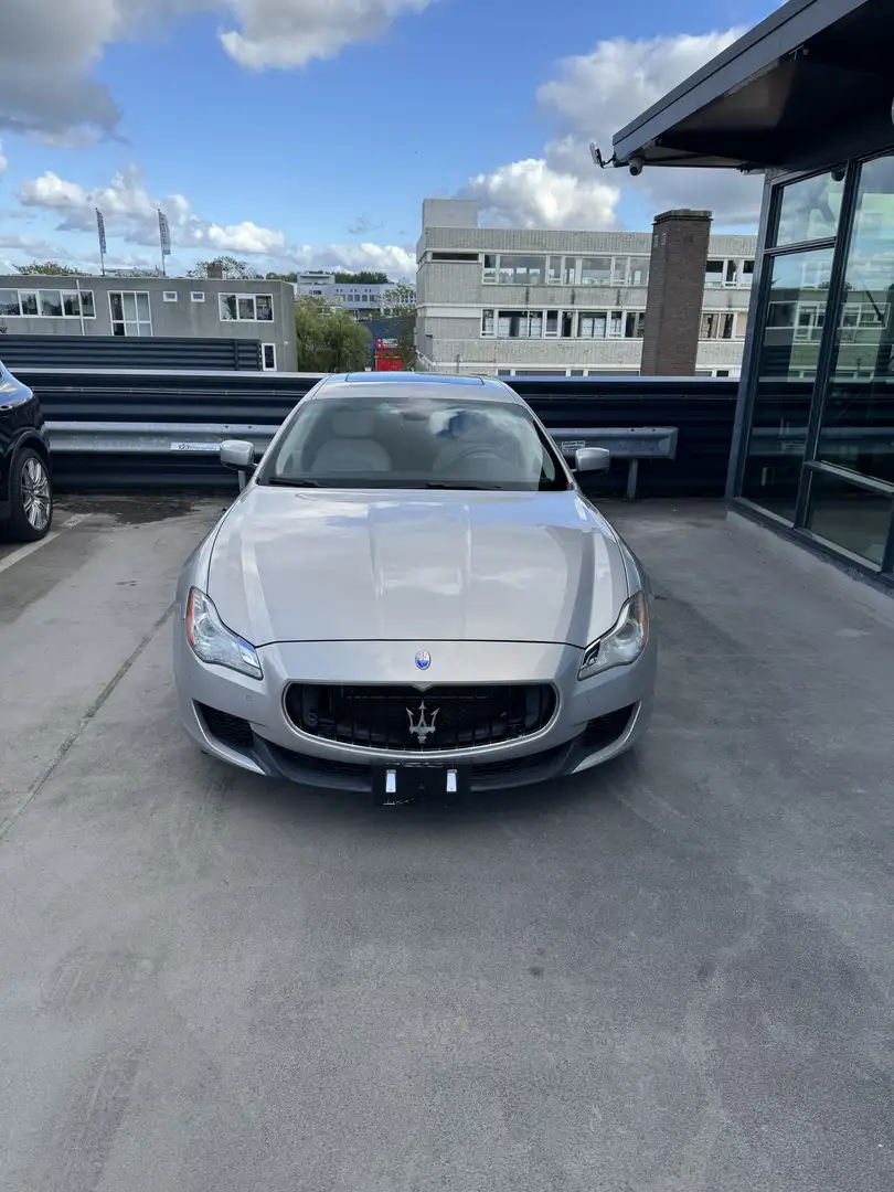 Maserati Quattroporte GTS 3.8 V8 Automatik - 2