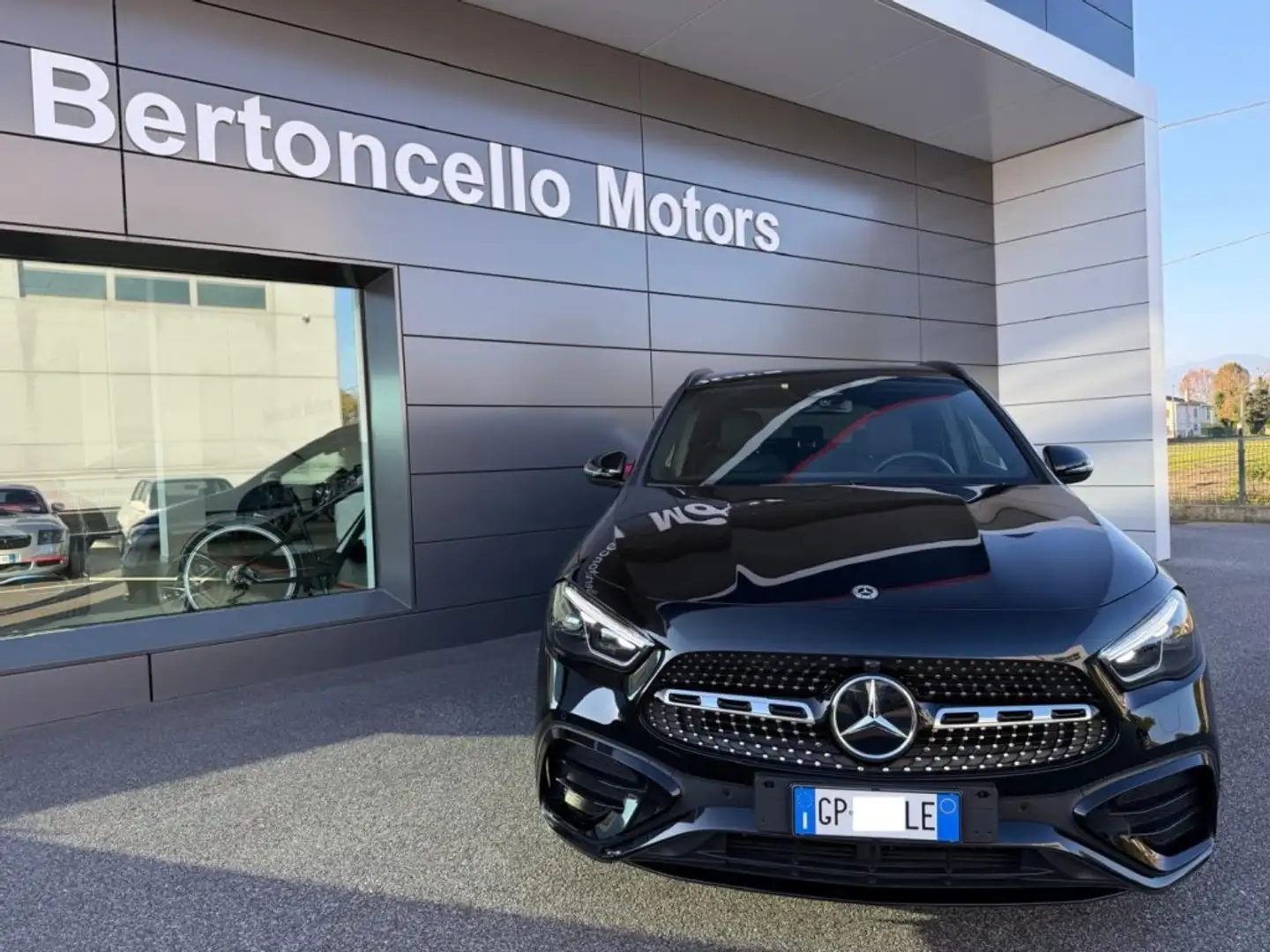 Mercedes-Benz GLA 250 e hybrid EQ AMG Line Premium MY2024 IVA ESPOSTA! Nero - 2