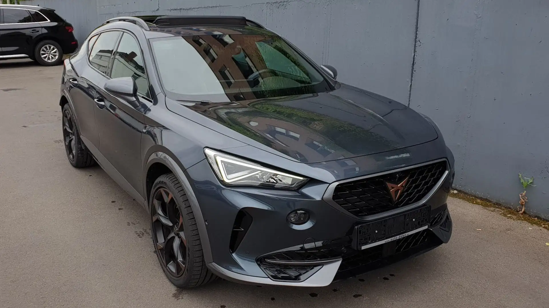 CUPRA Formentor 1.4 e-HYBRID VZ DSG Pano/SSL//360°/AHK Grau - 2