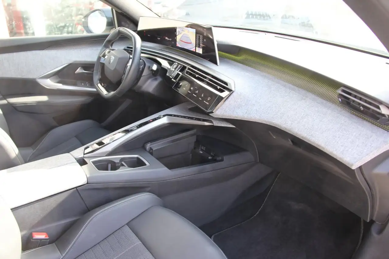 Peugeot 5008 145PS GT FULL-LED 7Si Sitzh 19Z AHKVorbereitung 15