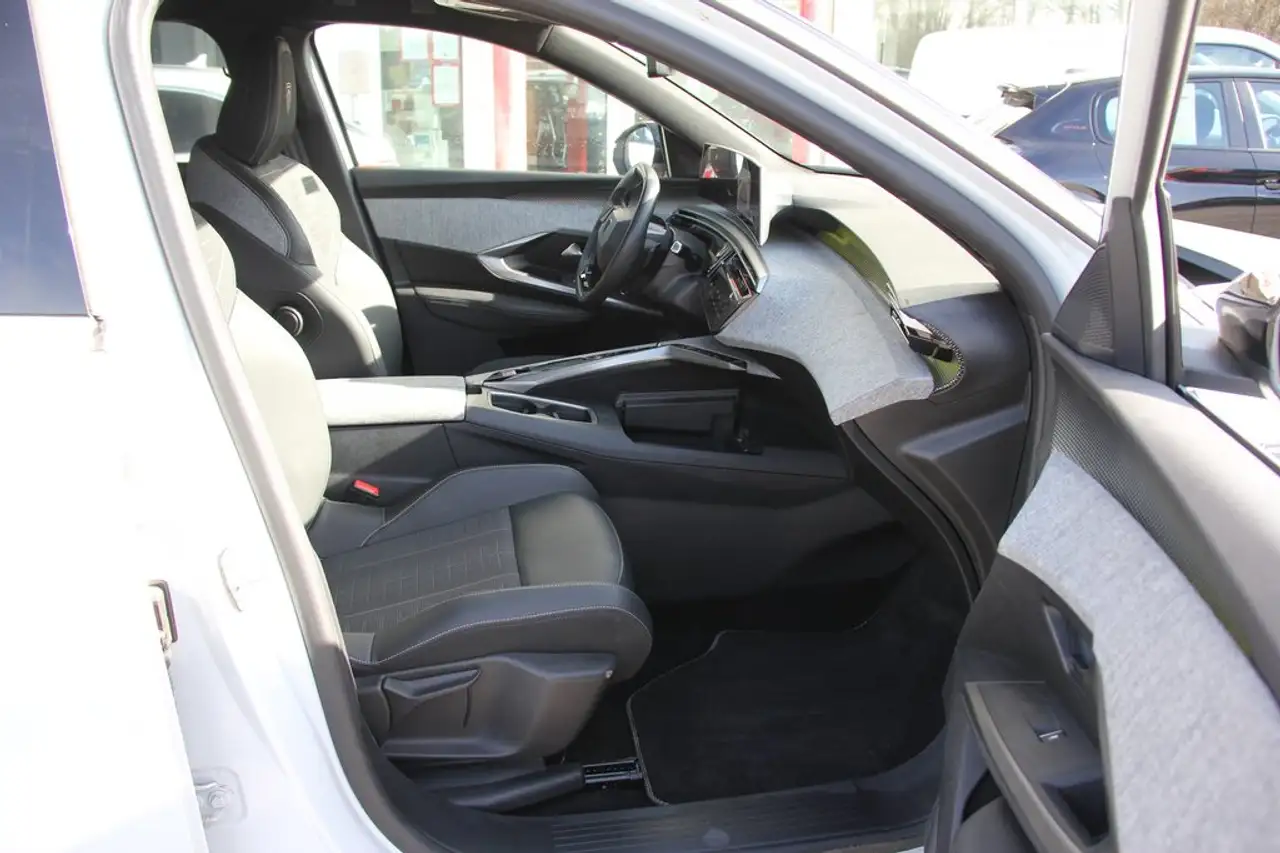 Peugeot 5008 145PS GT FULL-LED 7Si Sitzh 19Z AHKVorbereitung 10