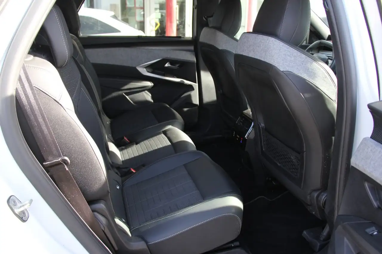 Peugeot 5008 145PS GT FULL-LED 7Si Sitzh 19Z AHKVorbereitung 14