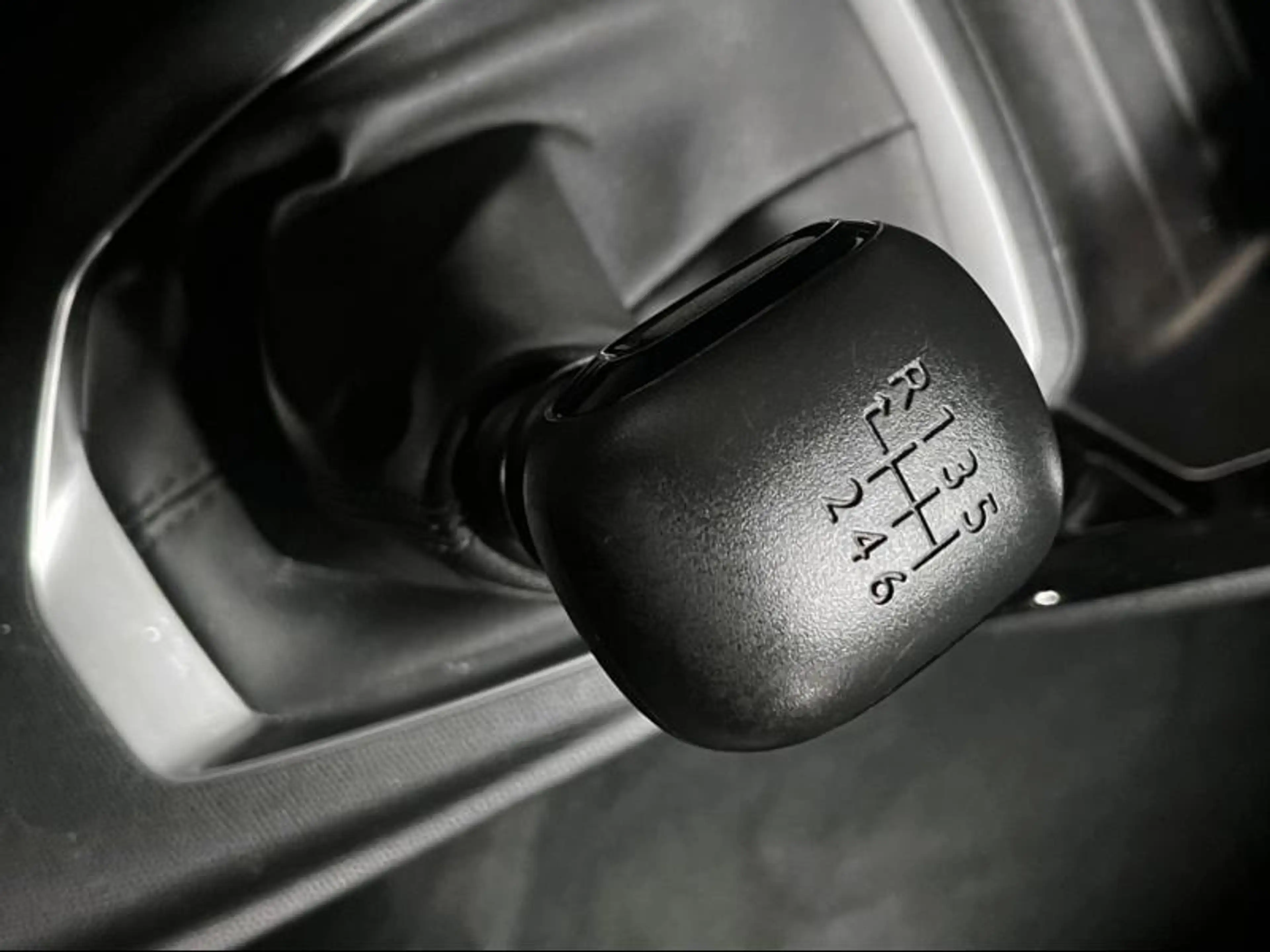 Peugeot 2008 Style | Carplay | Parkeersensoren | Driver Assist — photo 15