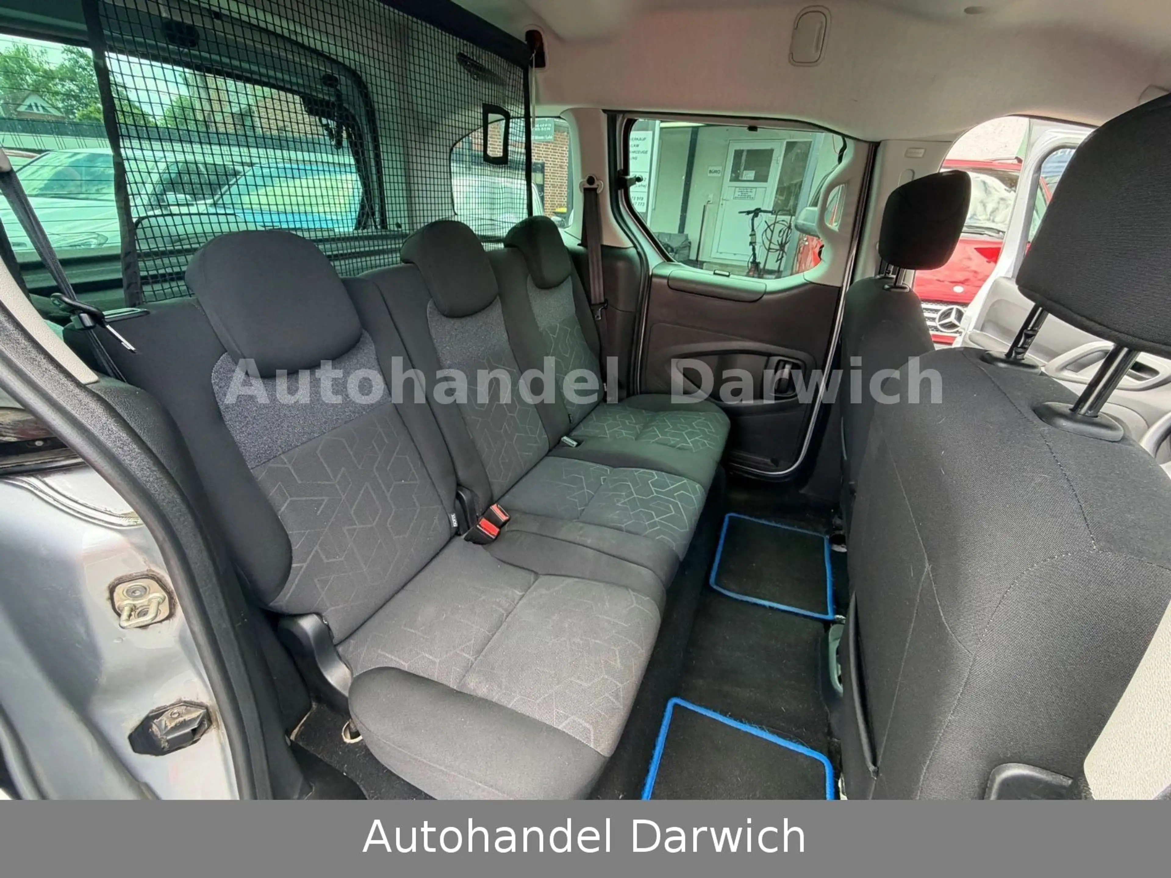 Peugeot Partner Tepee Active 1.6 HDI S.Heft Top — photo 14