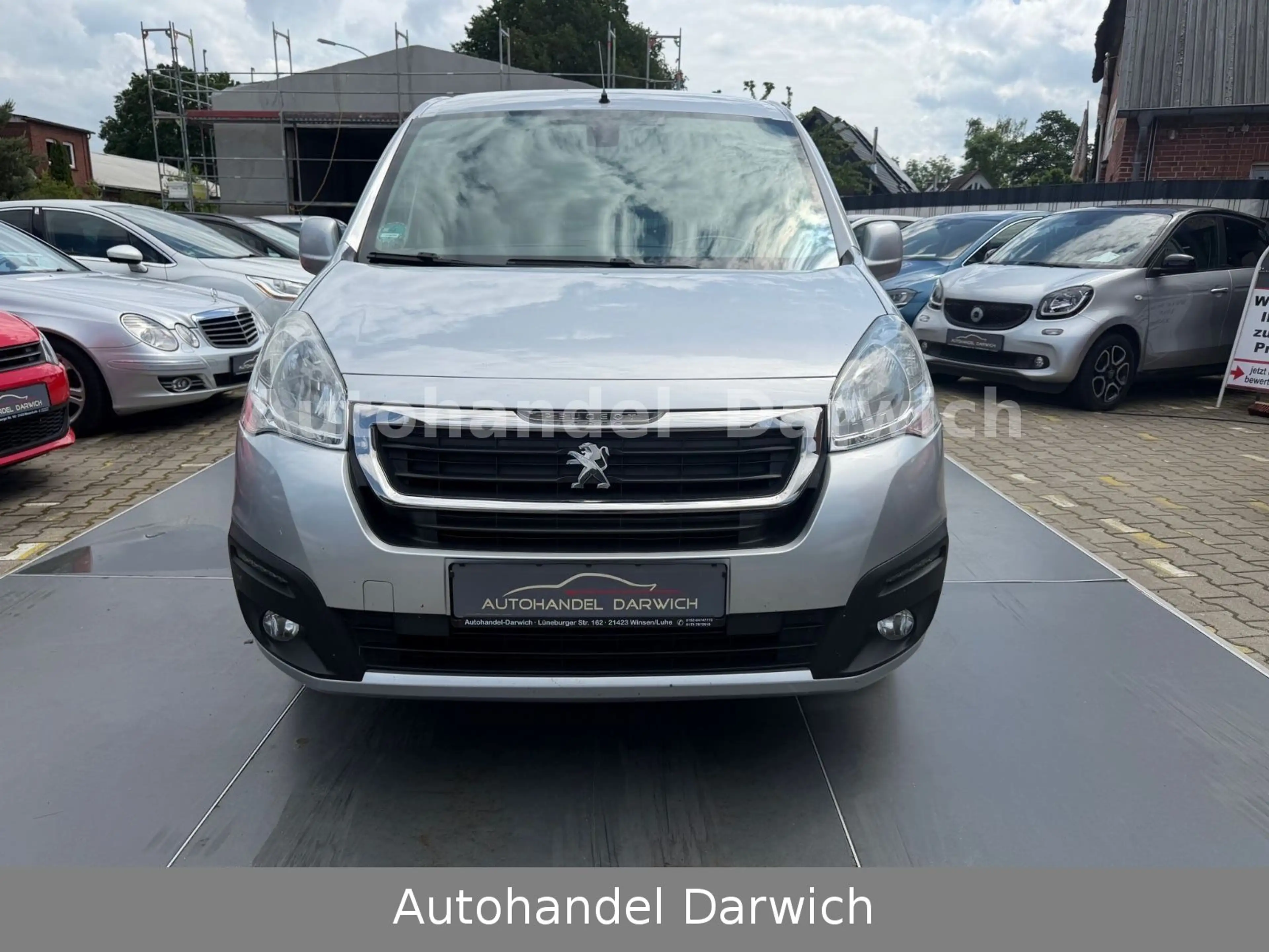 Peugeot Partner Tepee Active 1.6 HDI S.Heft Top — photo 6