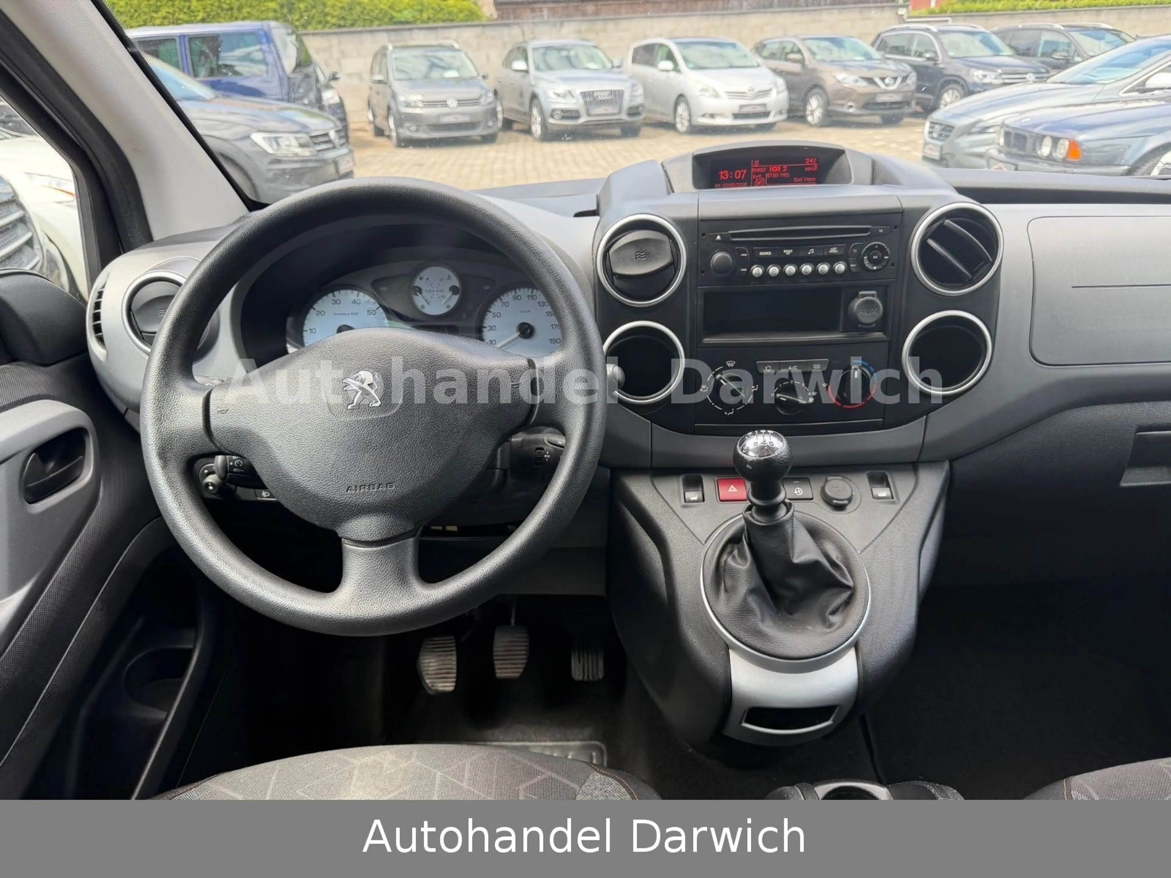 Peugeot Partner Tepee Active 1.6 HDI S.Heft Top — photo 10