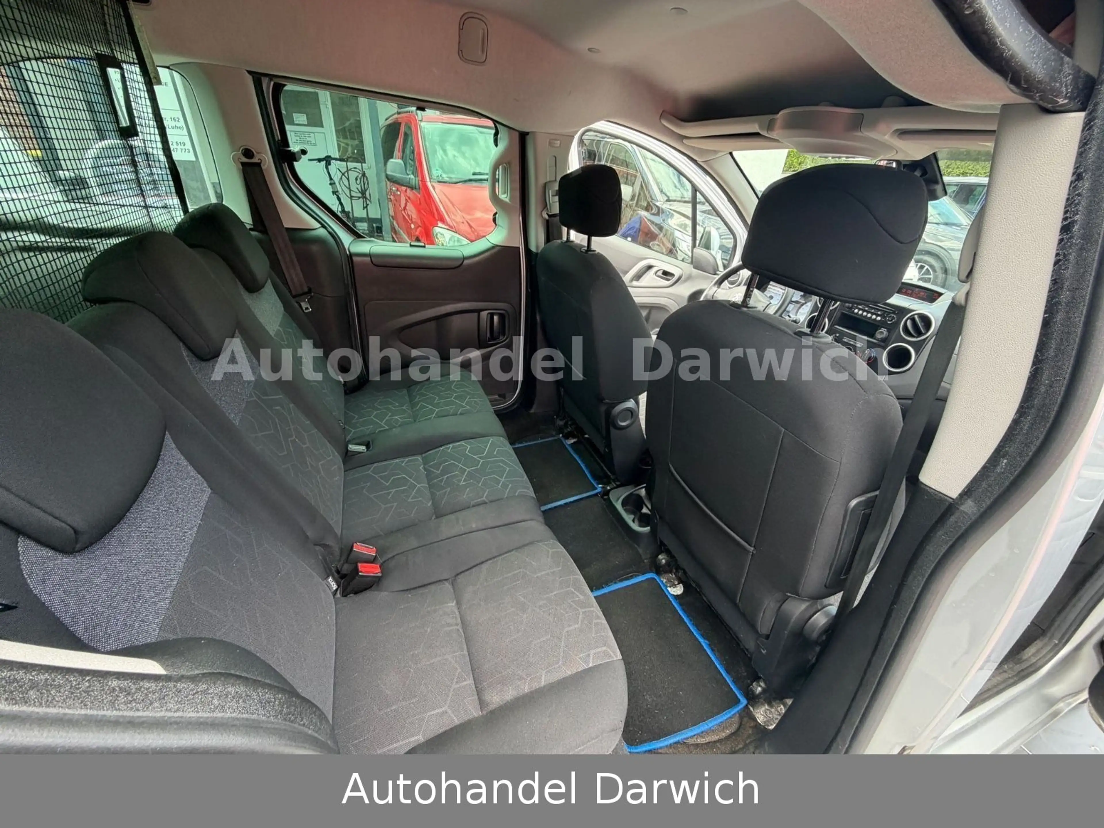Peugeot Partner Tepee Active 1.6 HDI S.Heft Top — photo 13