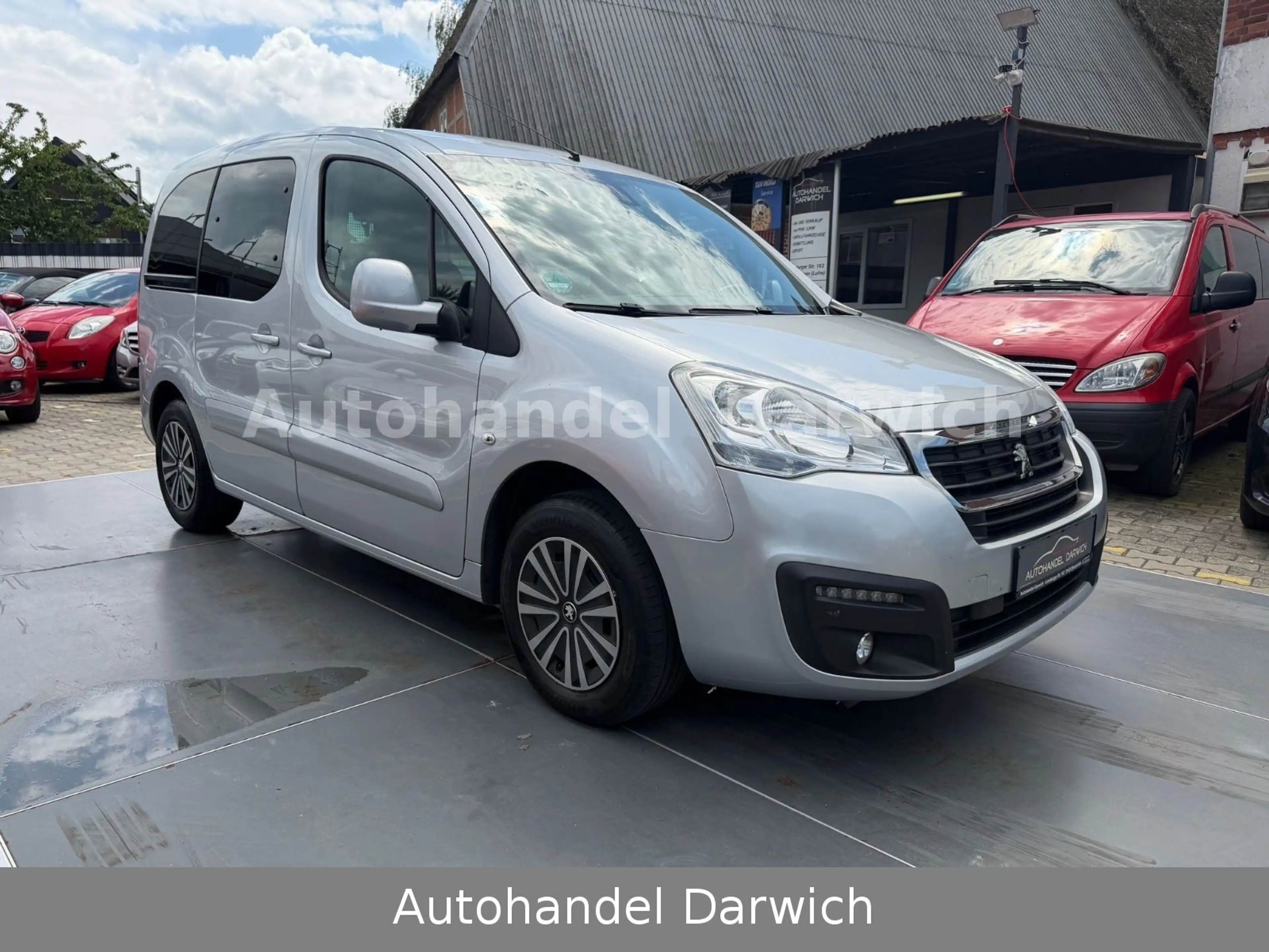 Peugeot Partner Tepee Active 1.6 HDI S.Heft Top — photo 8