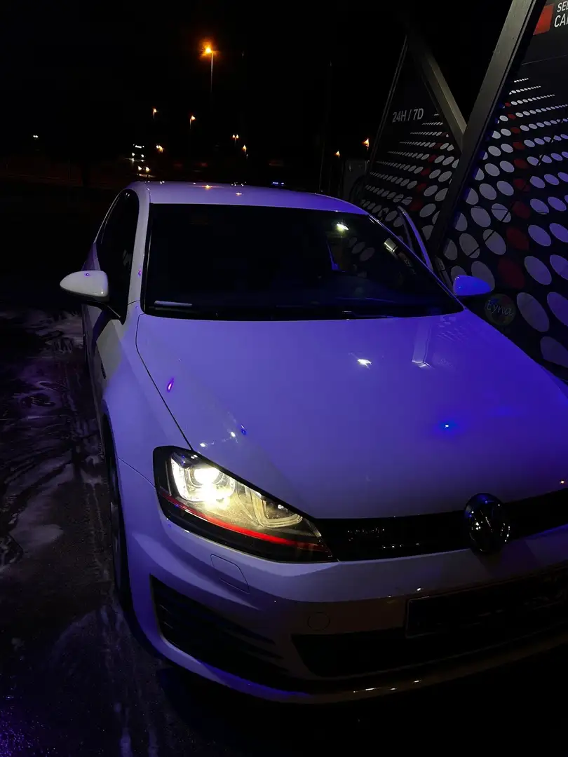 Volkswagen Golf GTI 2.0 TSI Performance 230 - 2