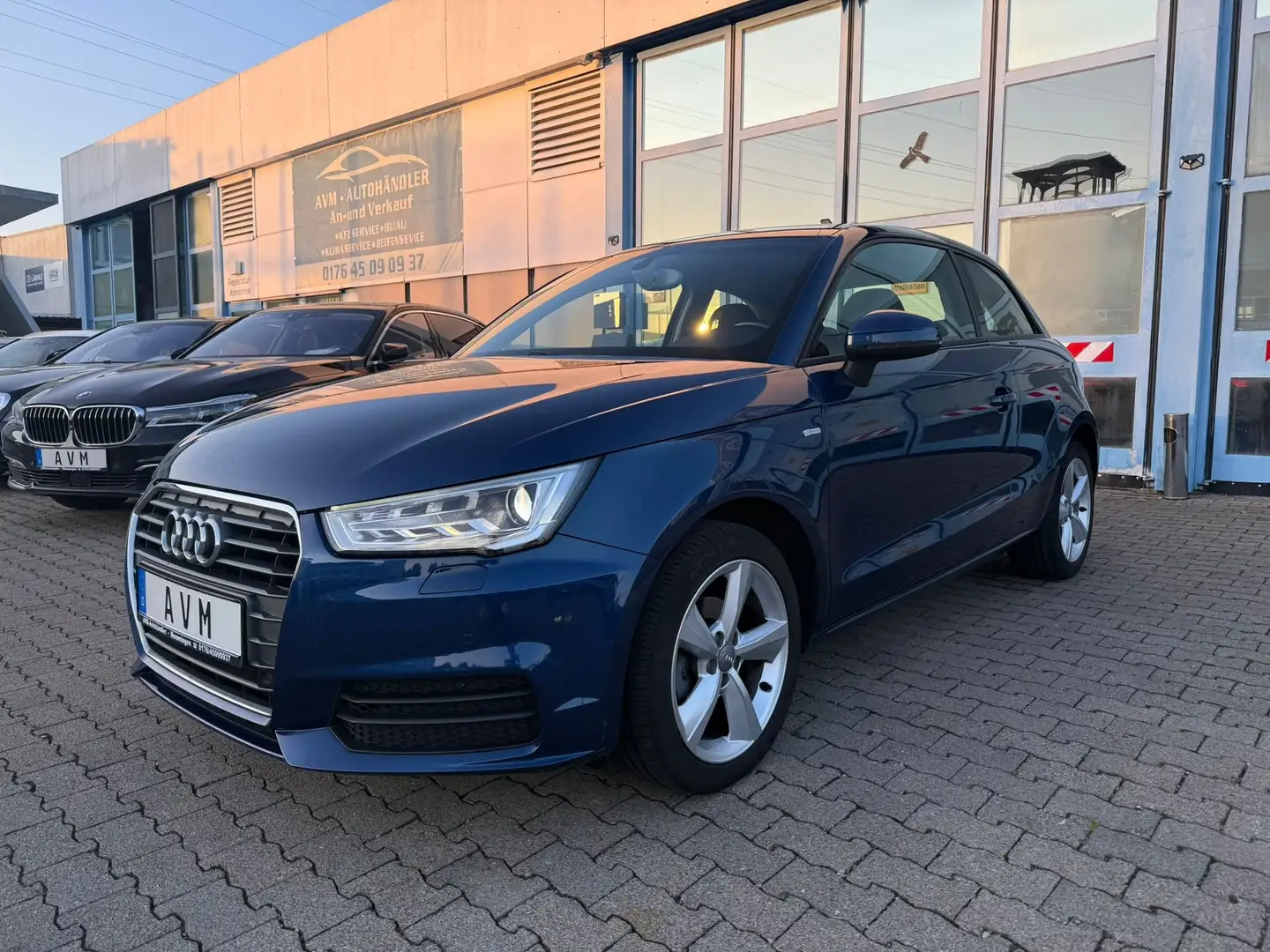 Audi A1 1.0 TFSI design ultra, Klima, Xenon, Sportsitze Bleu - 1