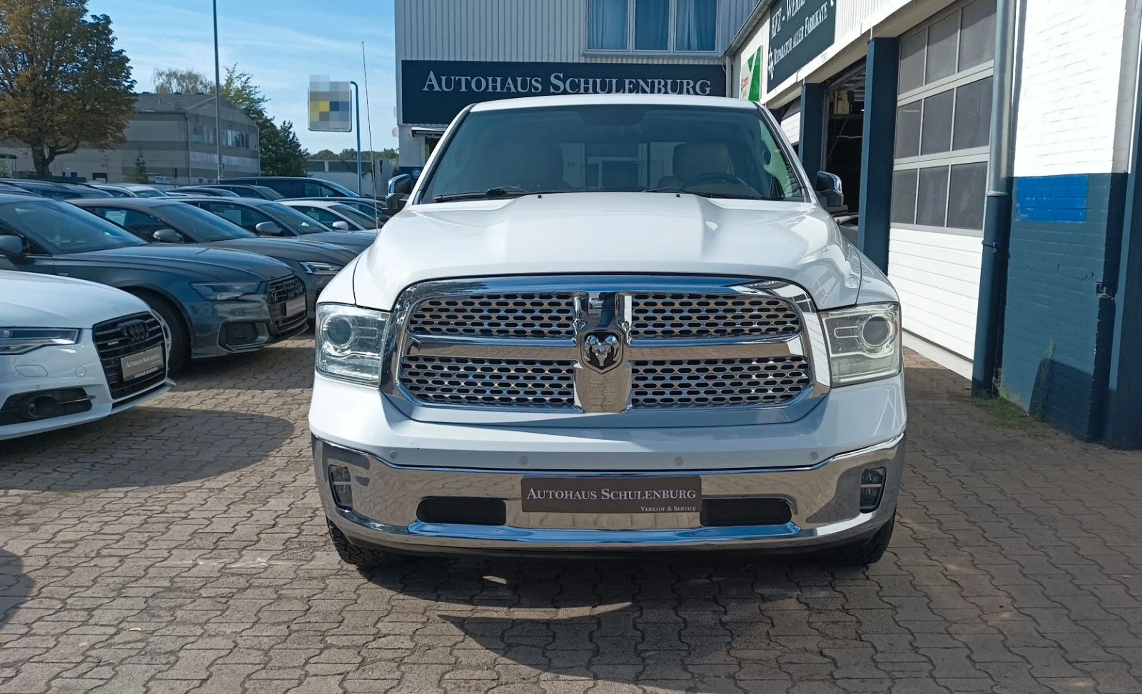Dodge RAM 1500 5.7 Hemi Laramie Allrad Kamera Sitzheiz — photo 4