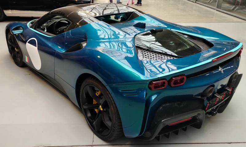 Ferrari SF90 Spider Calvacade Edition — photo 3