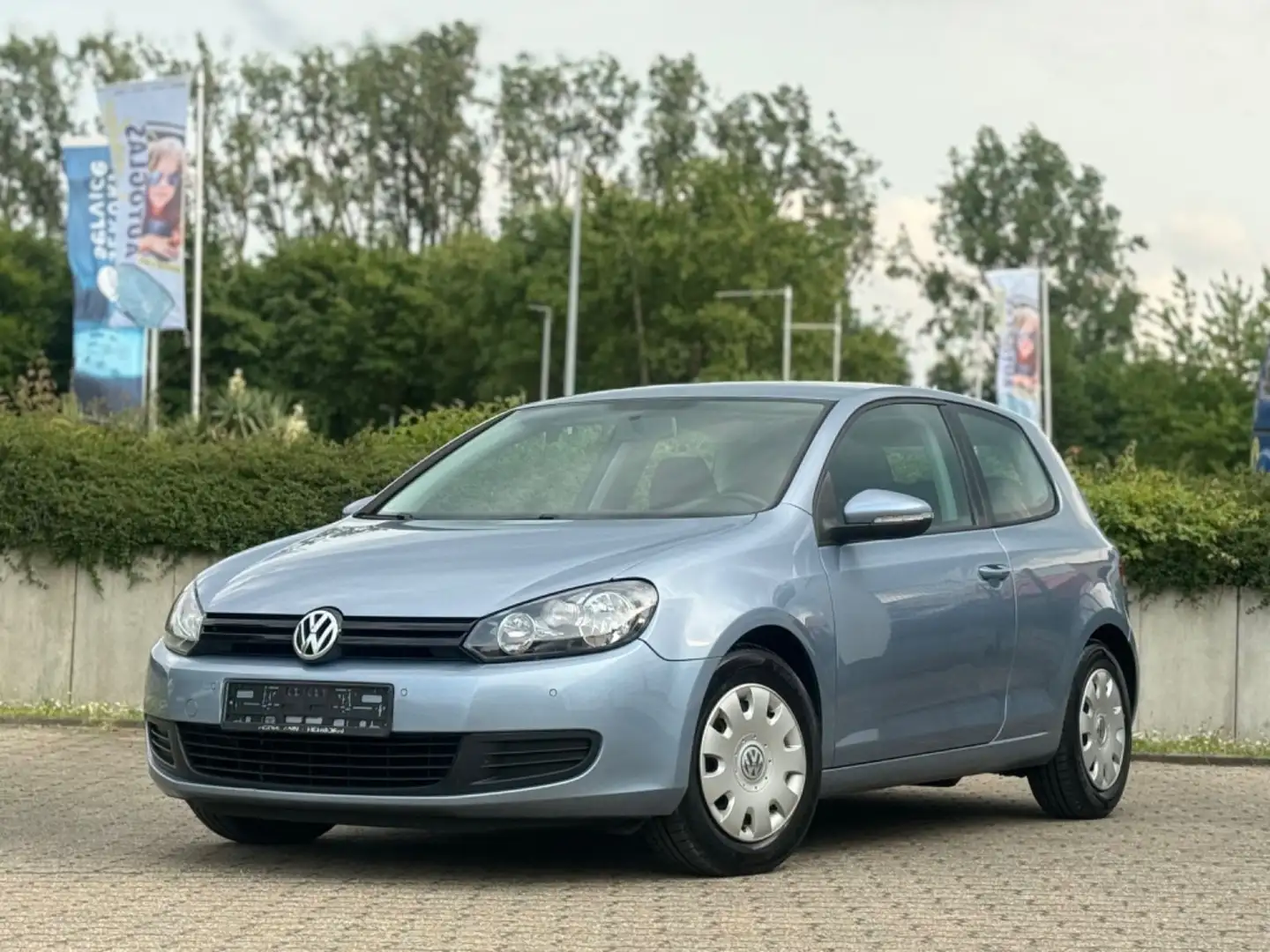 Volkswagen Golf VI Trendline*KLIMA*PDC*E-PAKET*TÜV NEU* Azul - 1