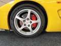 Chevrolet Corvette coupe 2002 Millenium Yellow. - thumbnail 18