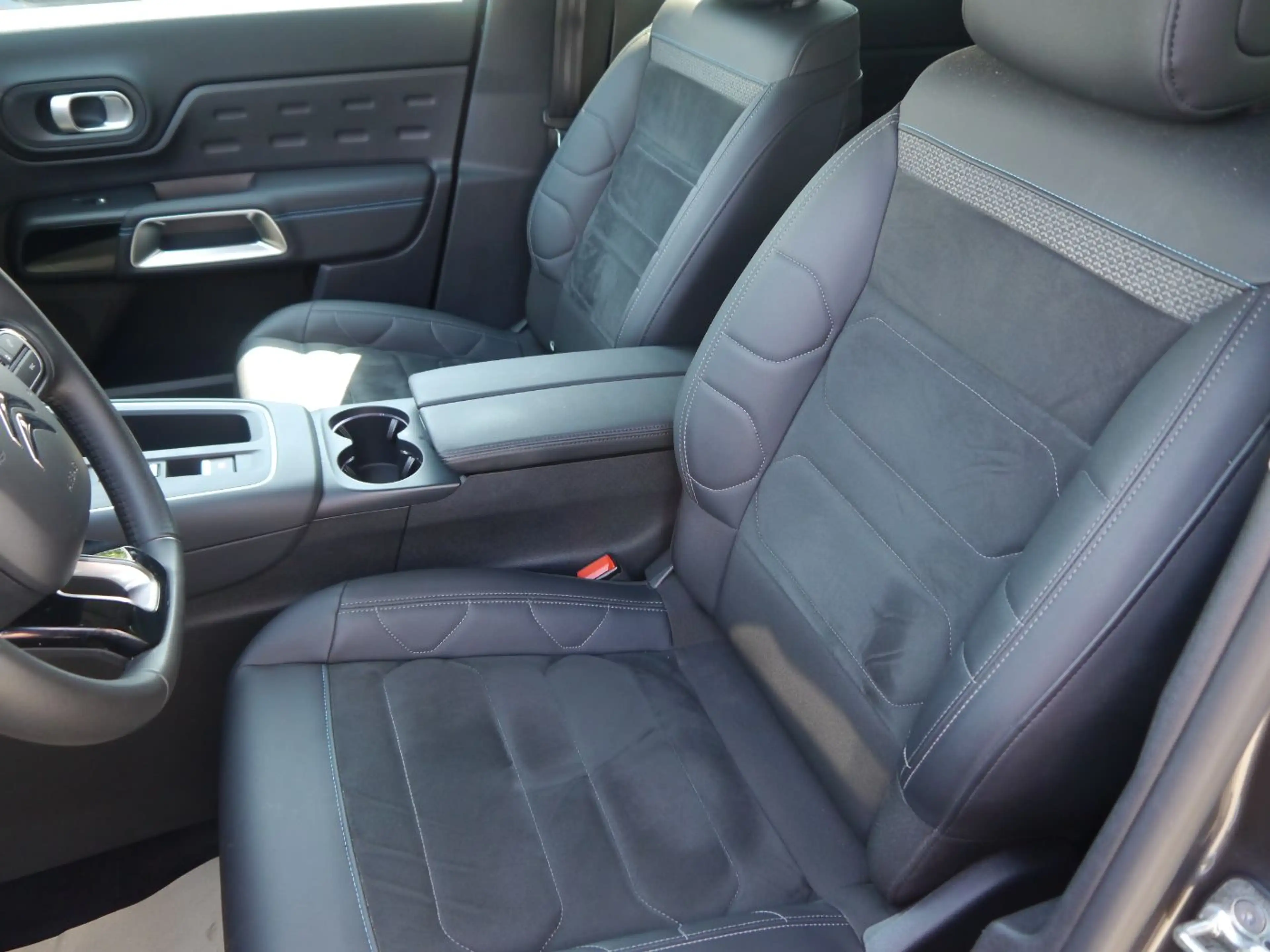 Citroen C5 Aircross 1.5 MAX Diesel! Automatik! — photo 4