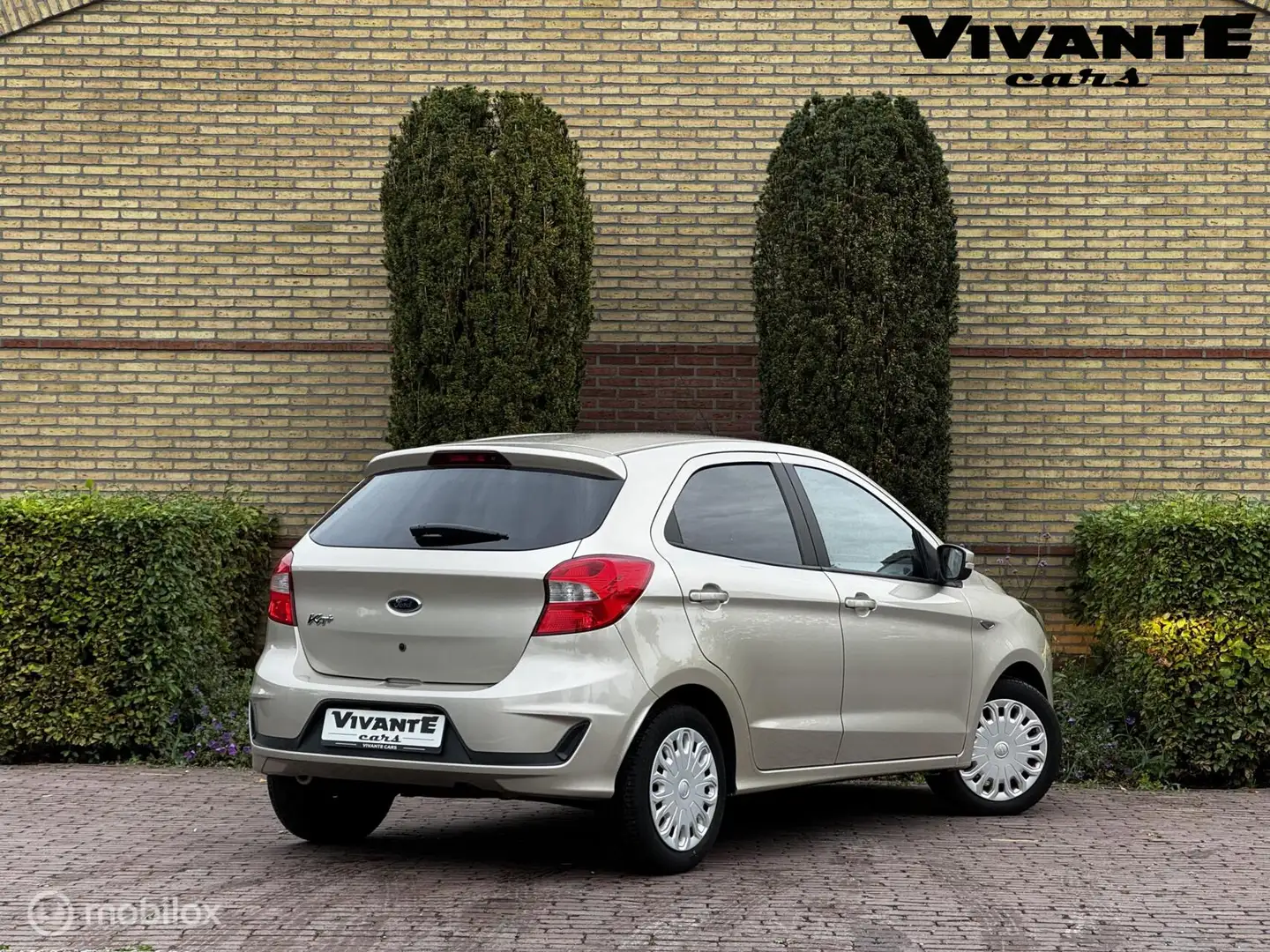 Ford Ka/Ka+ 1.2 Trend Ultimate 1e Eig*5DRS*Airco*Cruise*Blueto Brun - 2