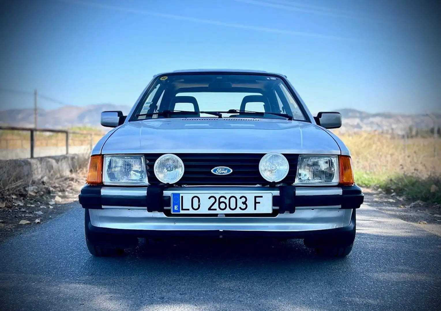 Ford Escort XR3 Gris - 1