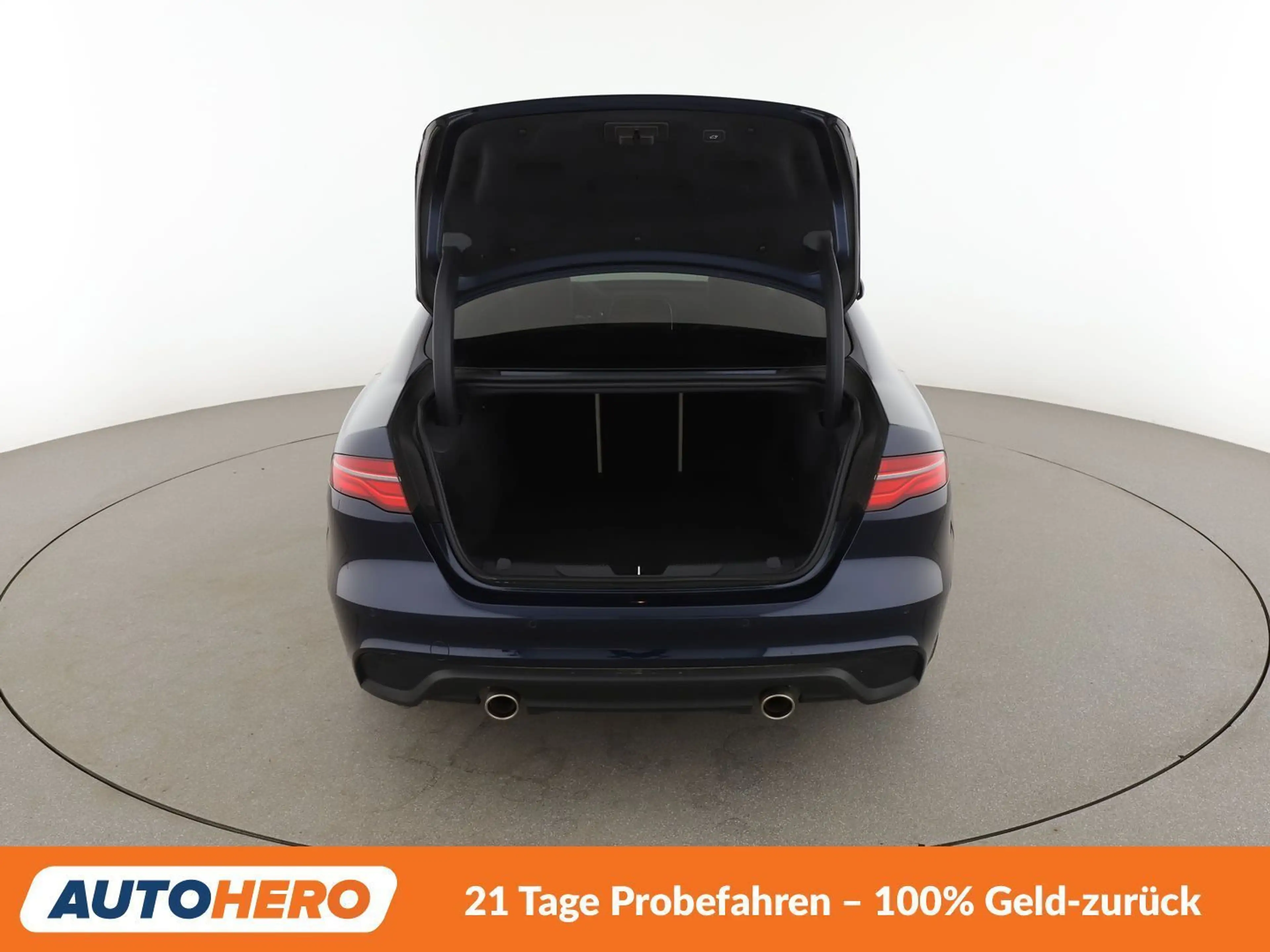 Jaguar XE 25t HSE Aut.*NAV*HUD*MATRIX*ACC*360CAM*PDC*SHZ* — photo 15