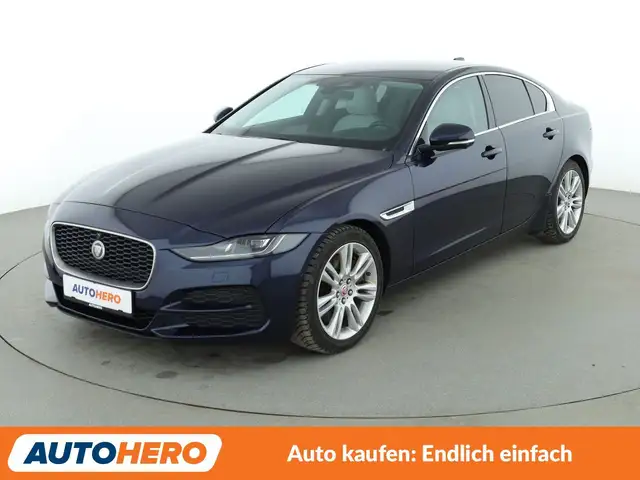Jaguar XE 25t HSE Aut.*NAV*HUD*MATRIX*ACC*360CAM*PDC*SHZ*