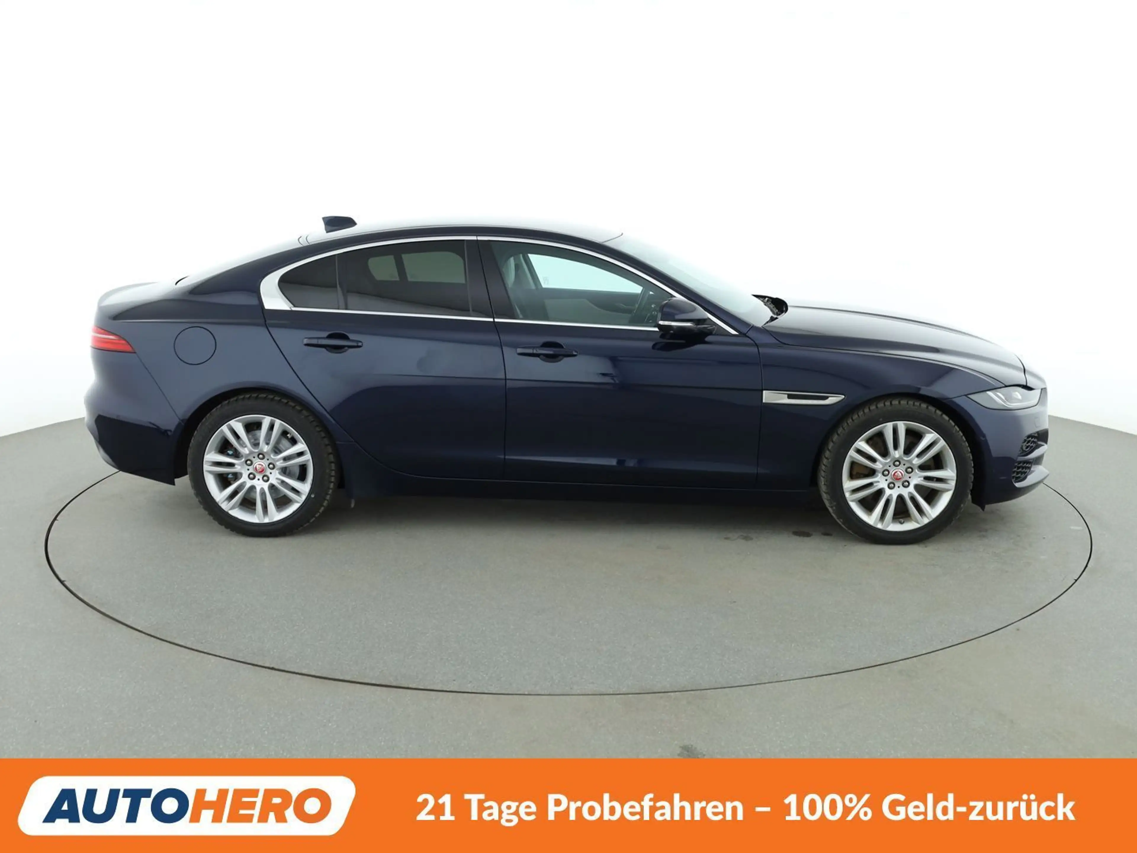 Jaguar XE 25t HSE Aut.*NAV*HUD*MATRIX*ACC*360CAM*PDC*SHZ* — photo 7