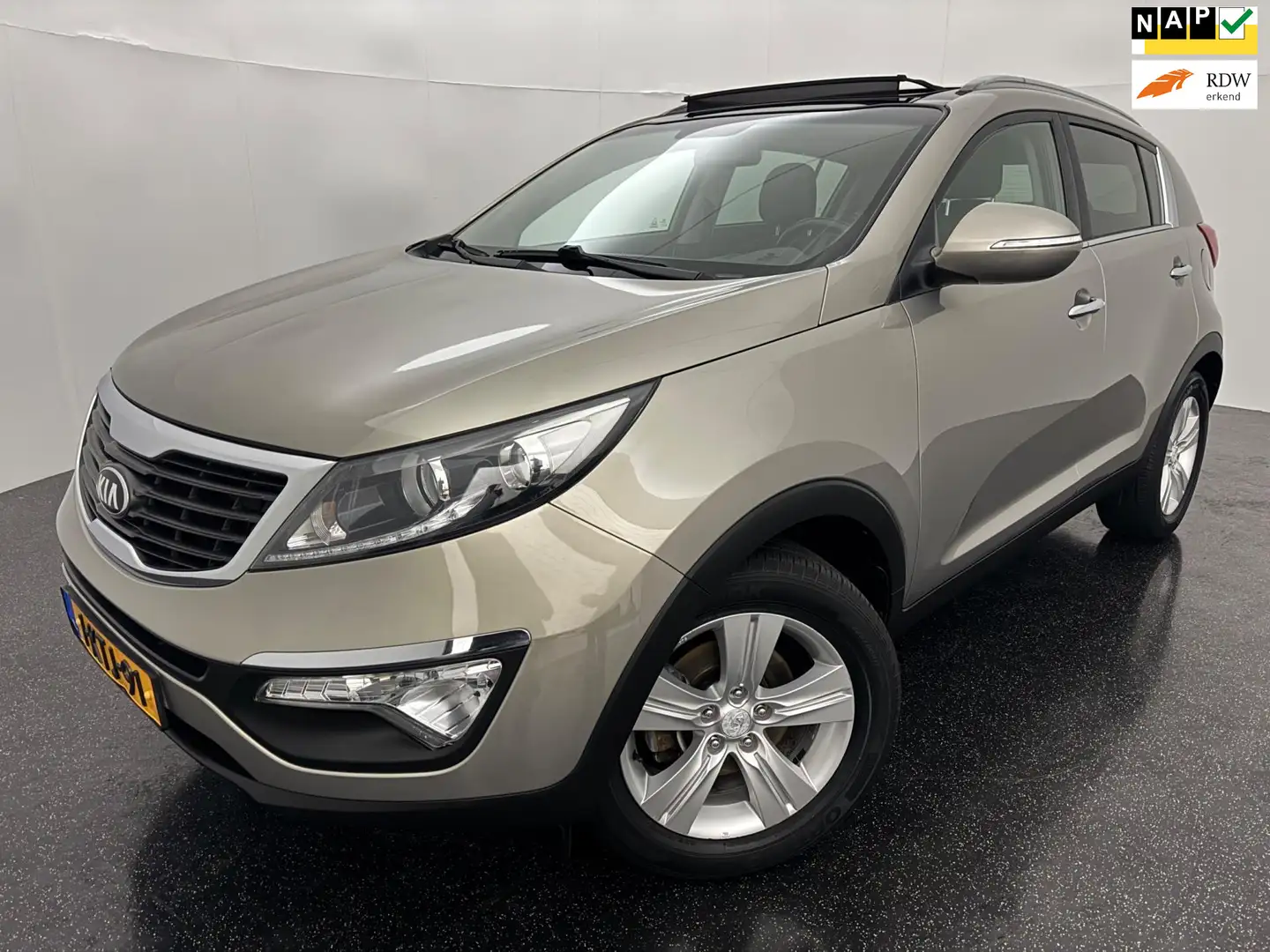 Kia Sportage 1.6 GDI Pano / Cruise / Clima Grau - 1