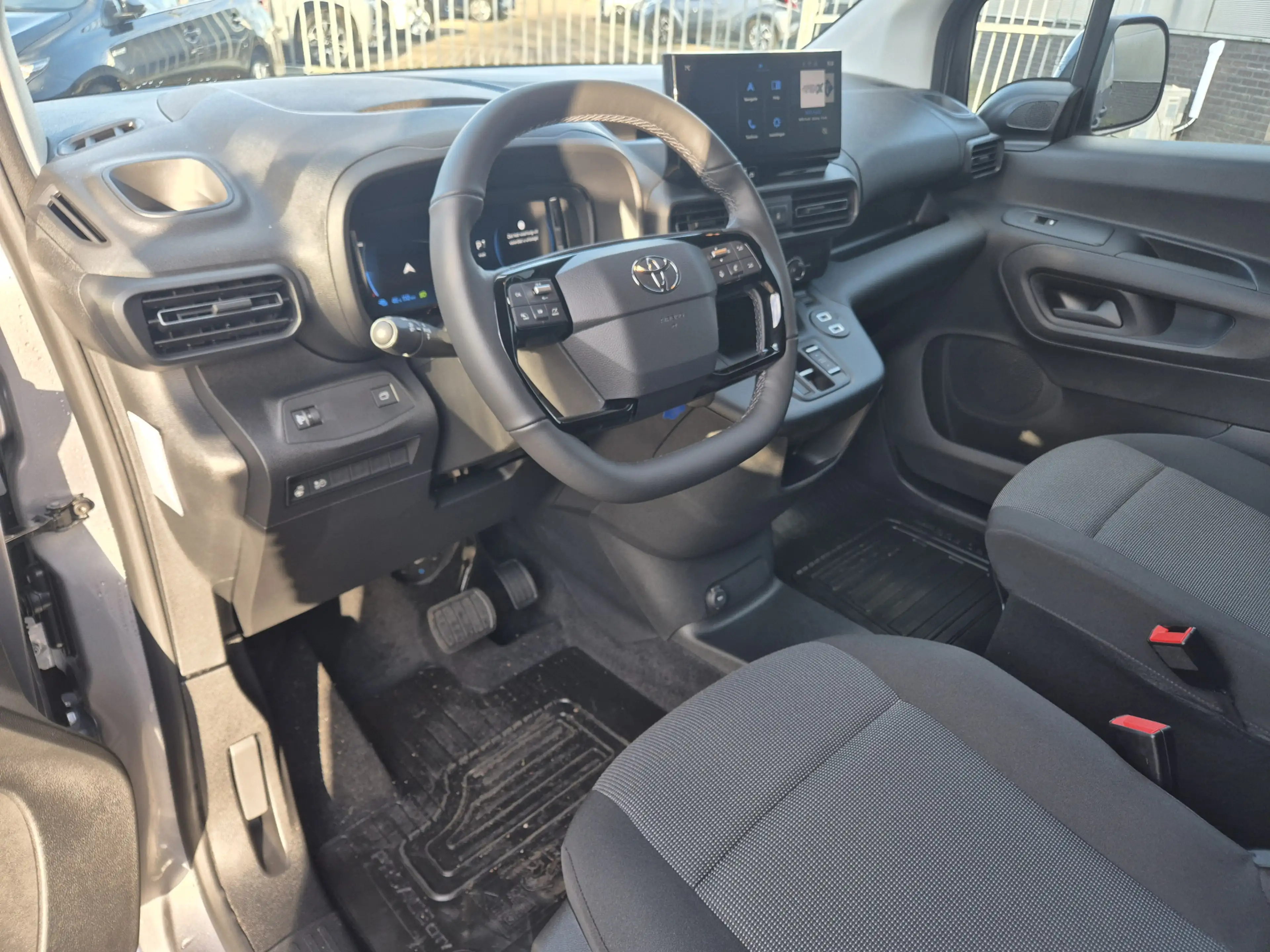 Toyota Proace City Electric Navigator Long 50 kWh — photo 4