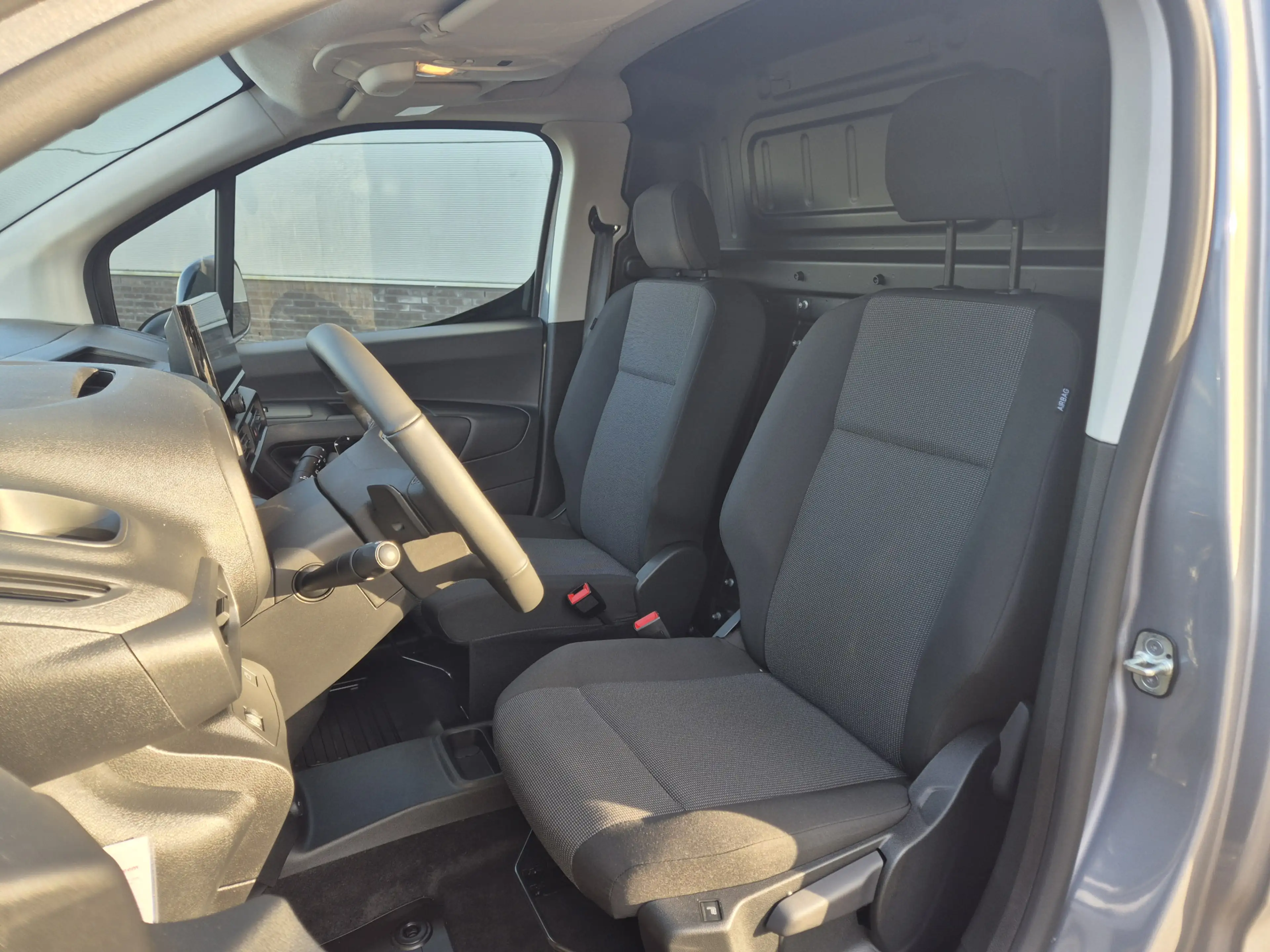 Toyota Proace City Electric Navigator Long 50 kWh — photo 5