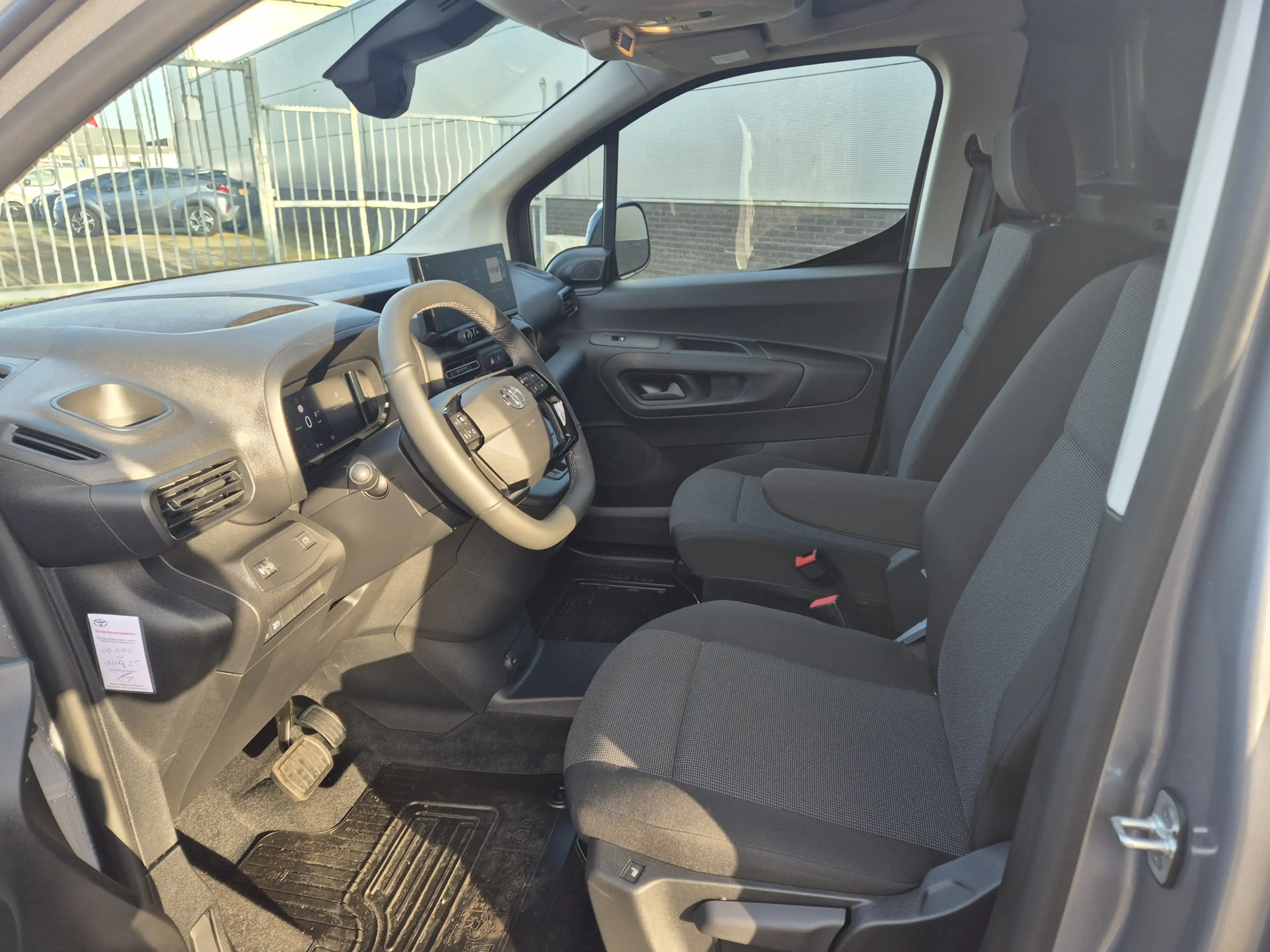 Toyota Proace City Electric Navigator Long 50 kWh — photo 6