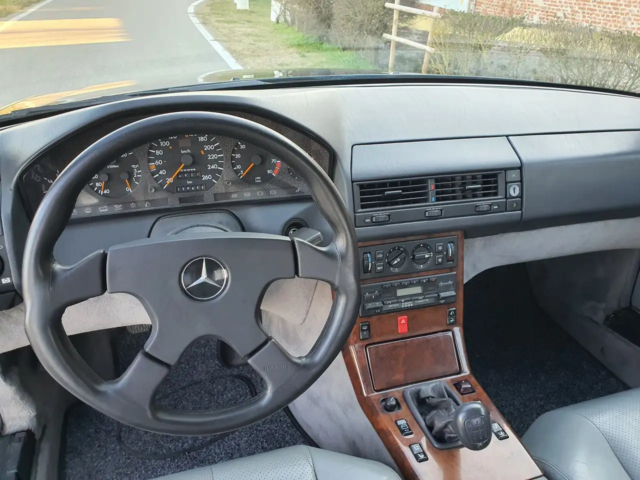 Mercedes-Benz SL 300 24 valvole cambio manuale, foto 5