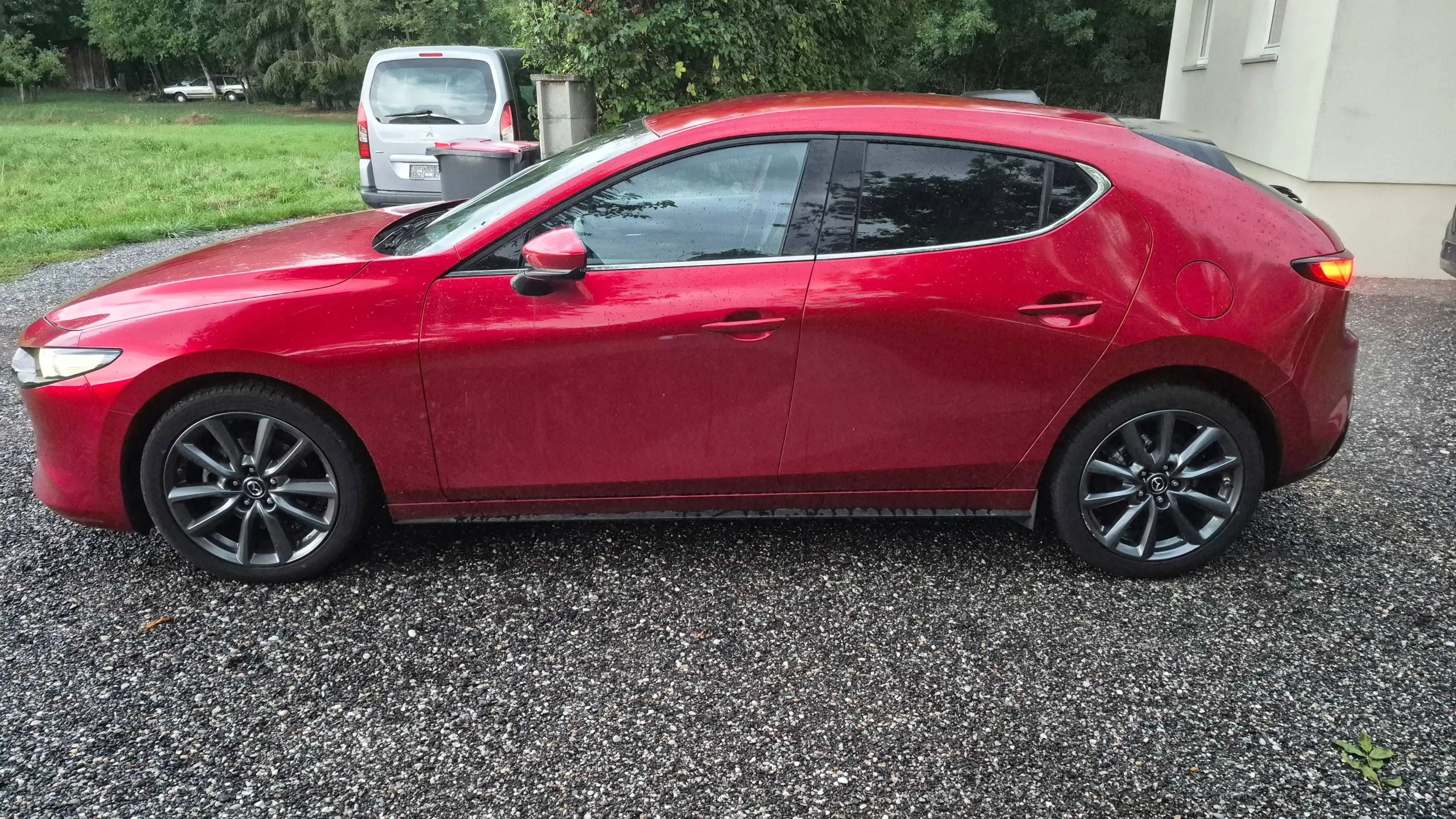 Mazda 3 — photo 5