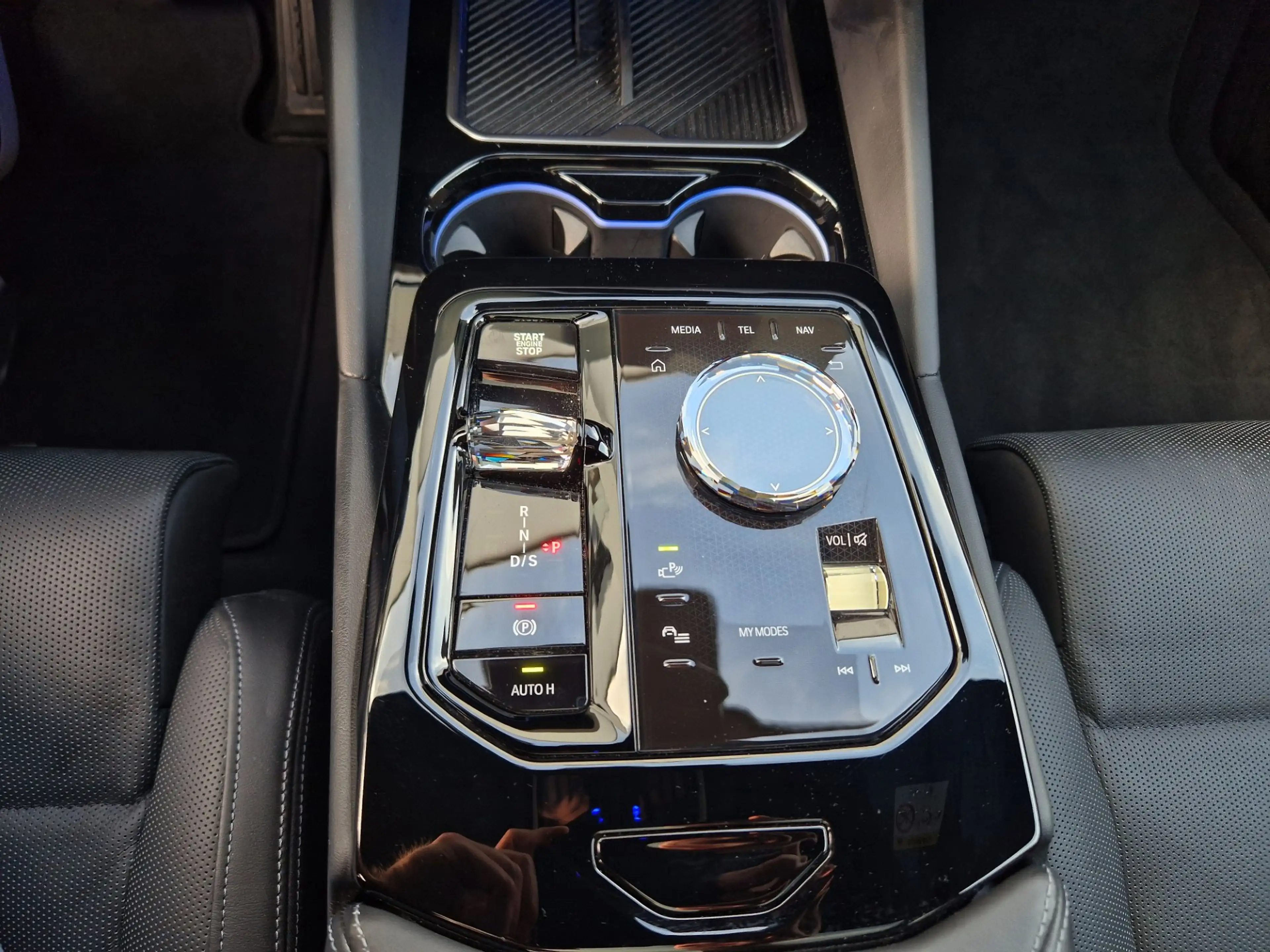 BMW 540 d xDrive — photo 14