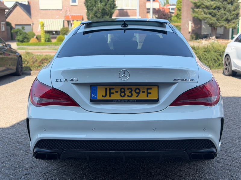 Mercedes-Benz CLA 45 AMG 4MATIC Kuipstoel|Pano|Xenon|Stoelvw|Camera| — photo 13