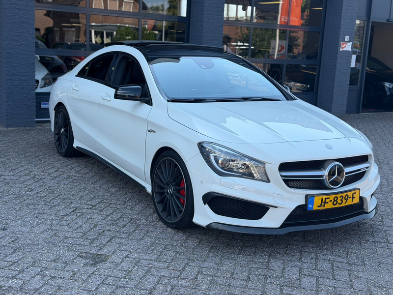 Mercedes-Benz CLA 45 AMG 4MATIC Kuipstoel|Pano|Xenon|Stoelvw|Camera| — photo 5