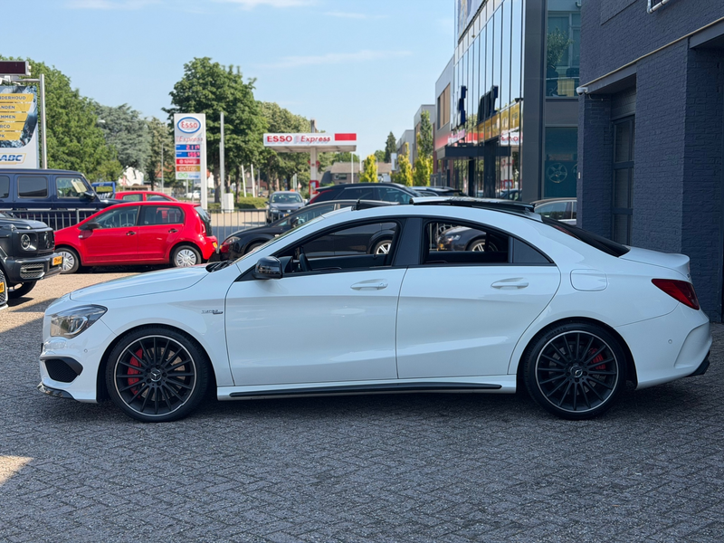 Mercedes-Benz CLA 45 AMG 4MATIC Kuipstoel|Pano|Xenon|Stoelvw|Camera| — photo 6