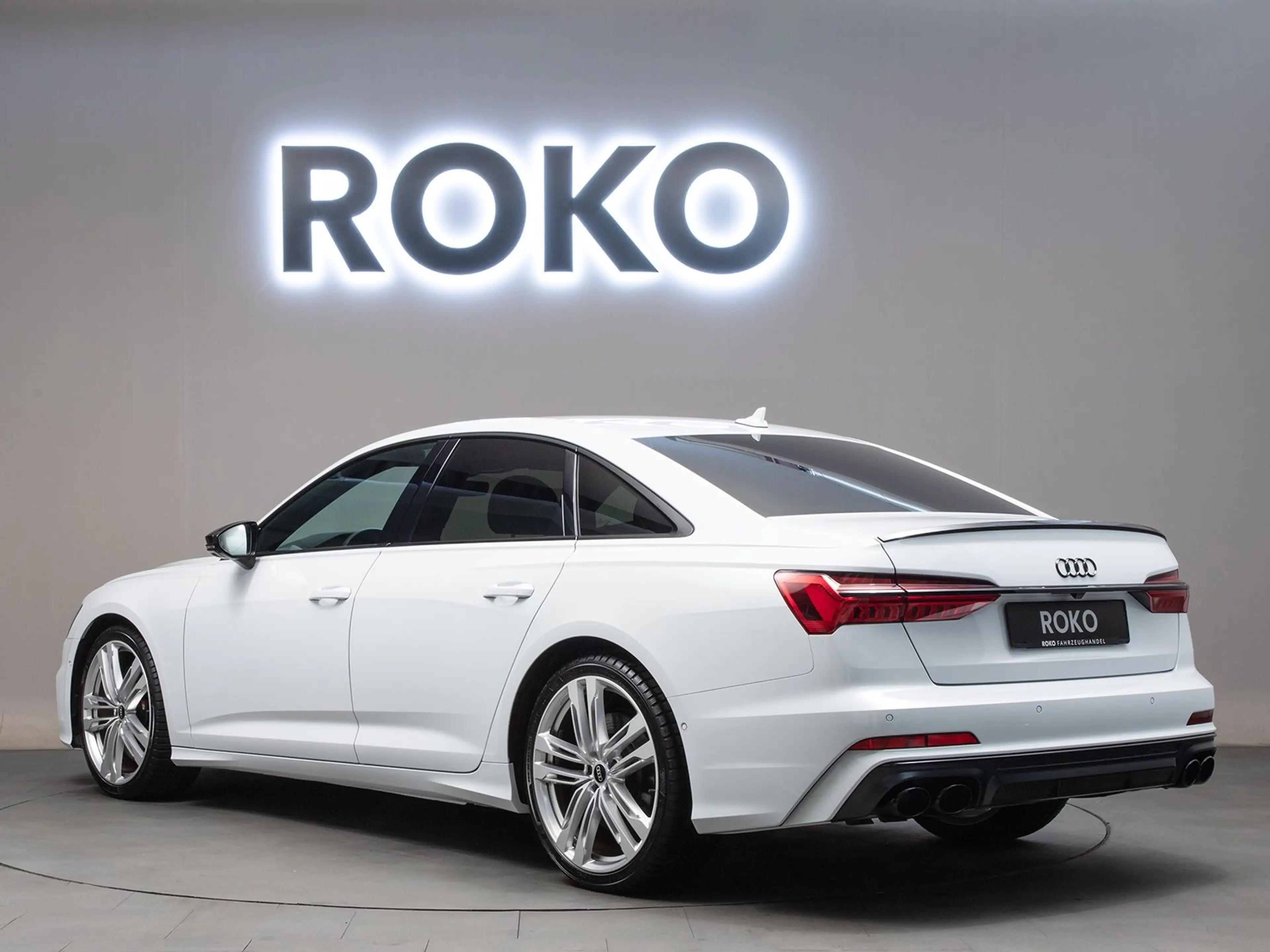Audi S6 Matrix 360°Leder B&O Memory 21"AkustikGlas. — photo 7
