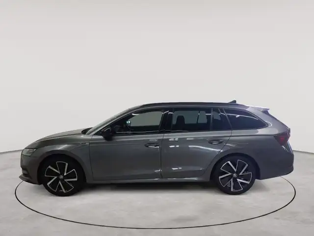 Skoda Octavia view 6