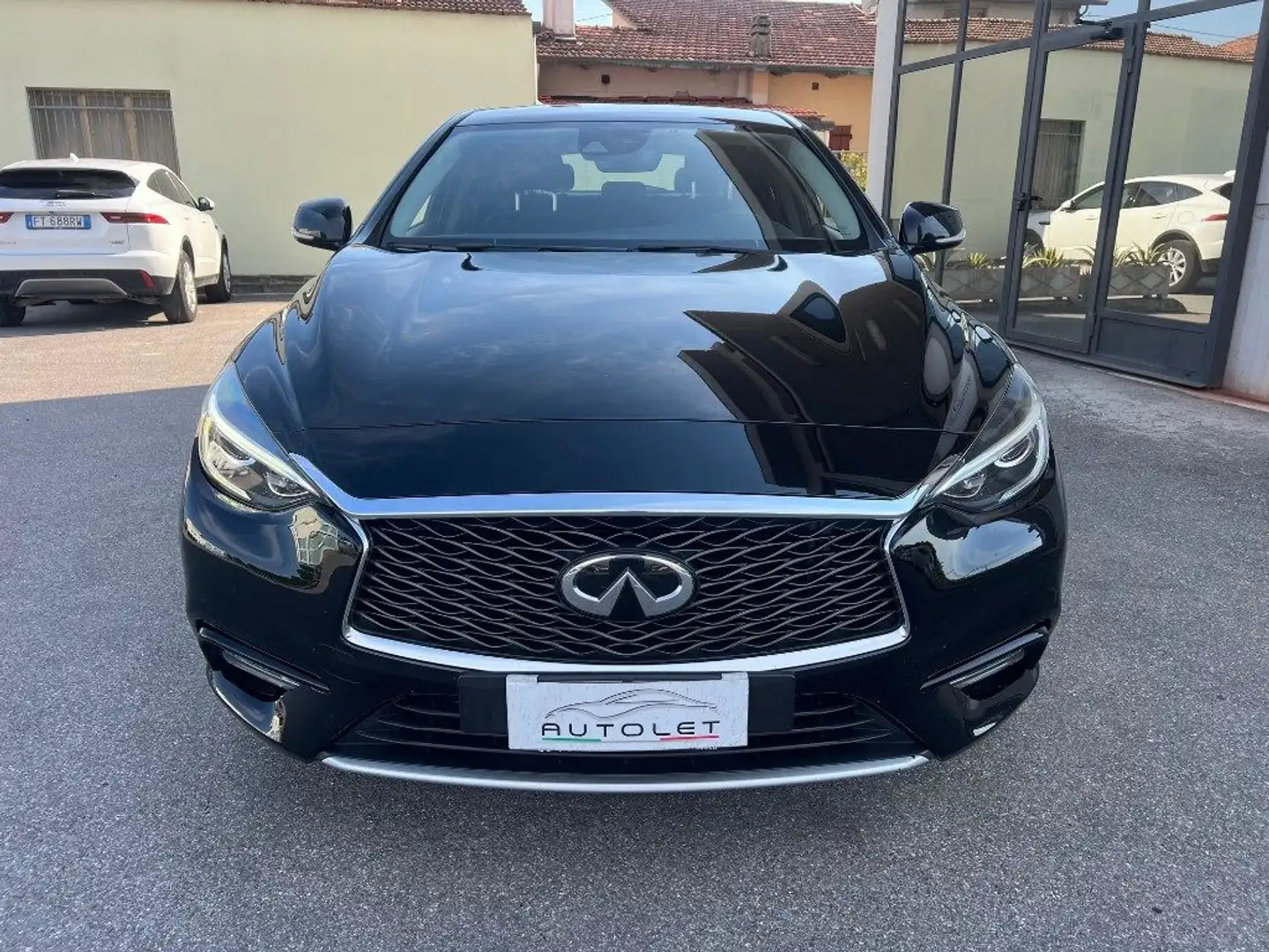 Infiniti Q30 1.5 diesel Premium Nero - 2