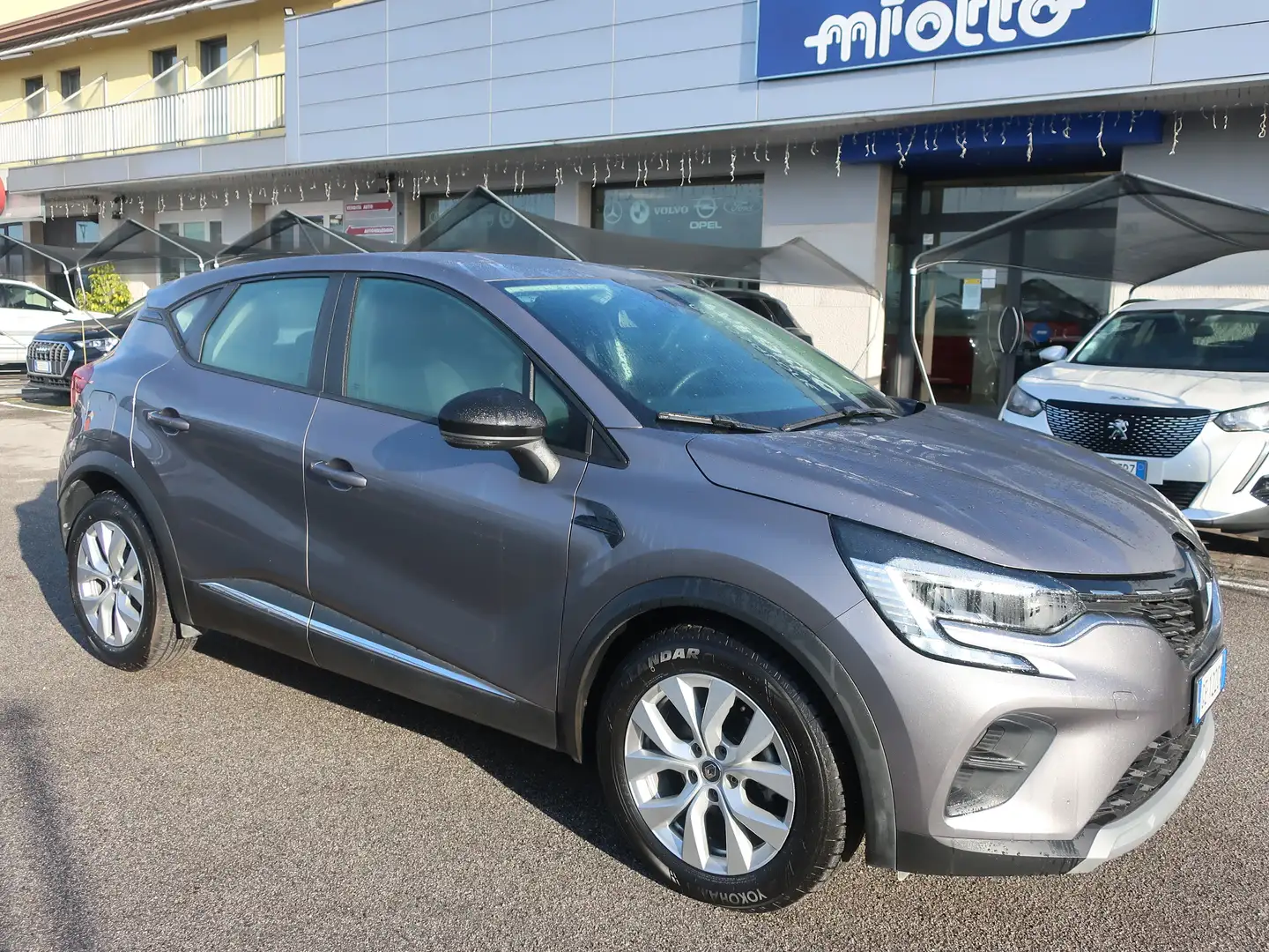 Renault Captur Captur II 1.5 blue dci Business 115cv edc Grigio - 2