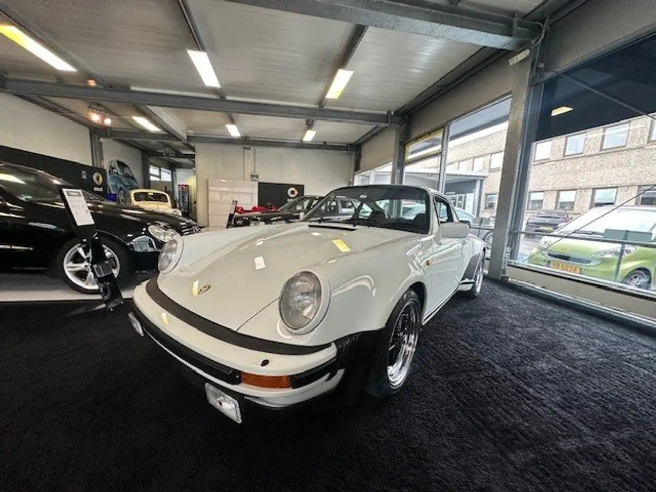 Porsche 911 3.3 Turbo (930), foto 1
