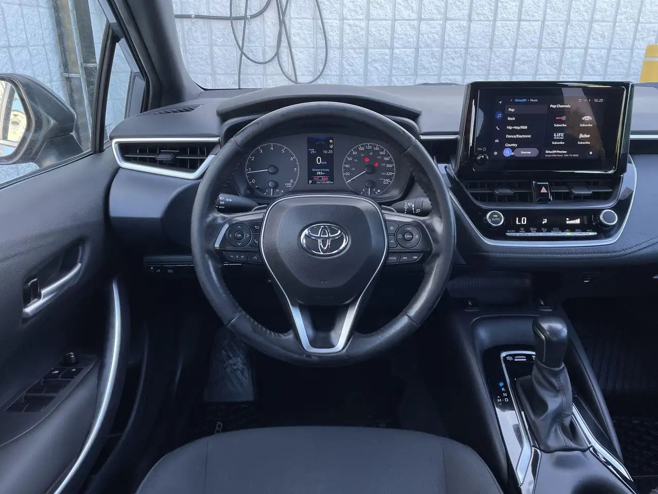 Toyota Corolla снимка Toyota Corolla