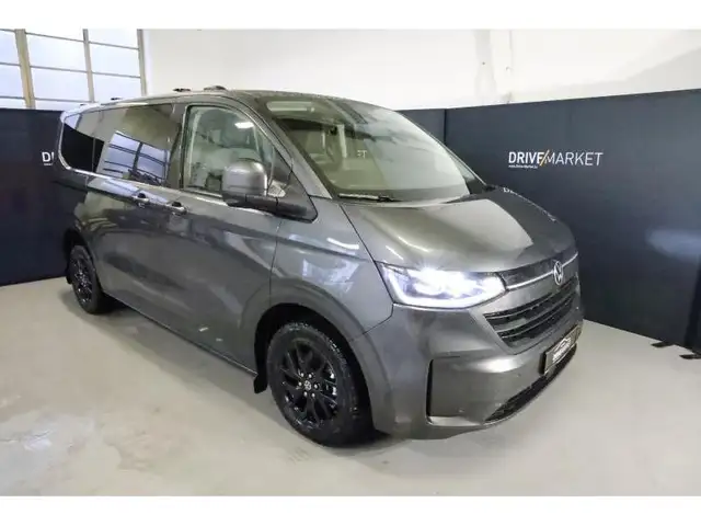 Volkswagen T7 Caravelle STYLE COURT A8 4X4