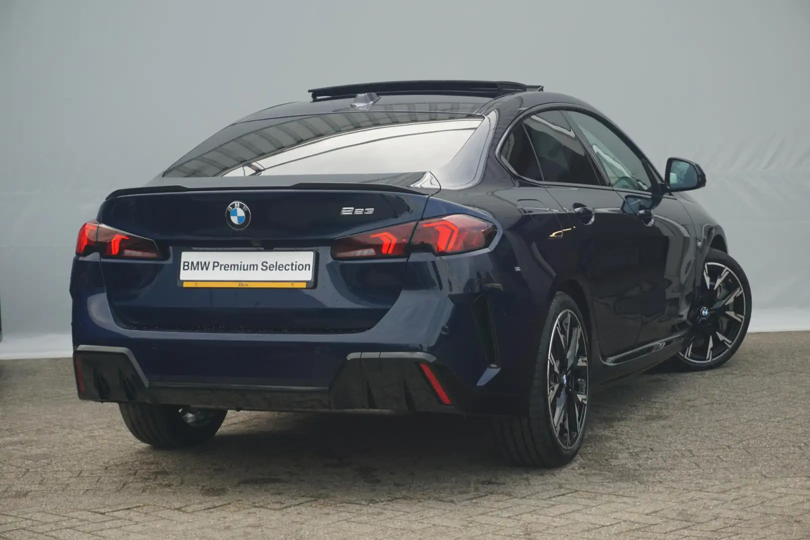 BMW 223 2 Serie Gran Coupé xDrive 19'' / Panoramdak / Harm Kék - 2