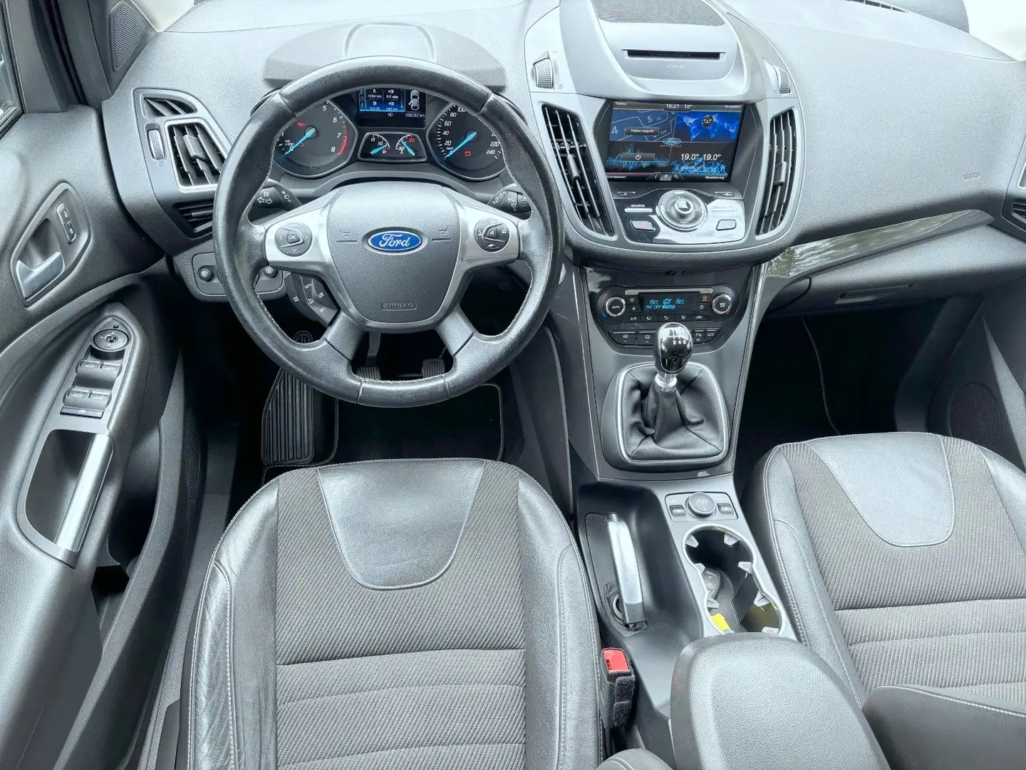 Ford Kuga Individual Sport*T-Leder*Navi*Cam*Xenon*AHK Azul - 2