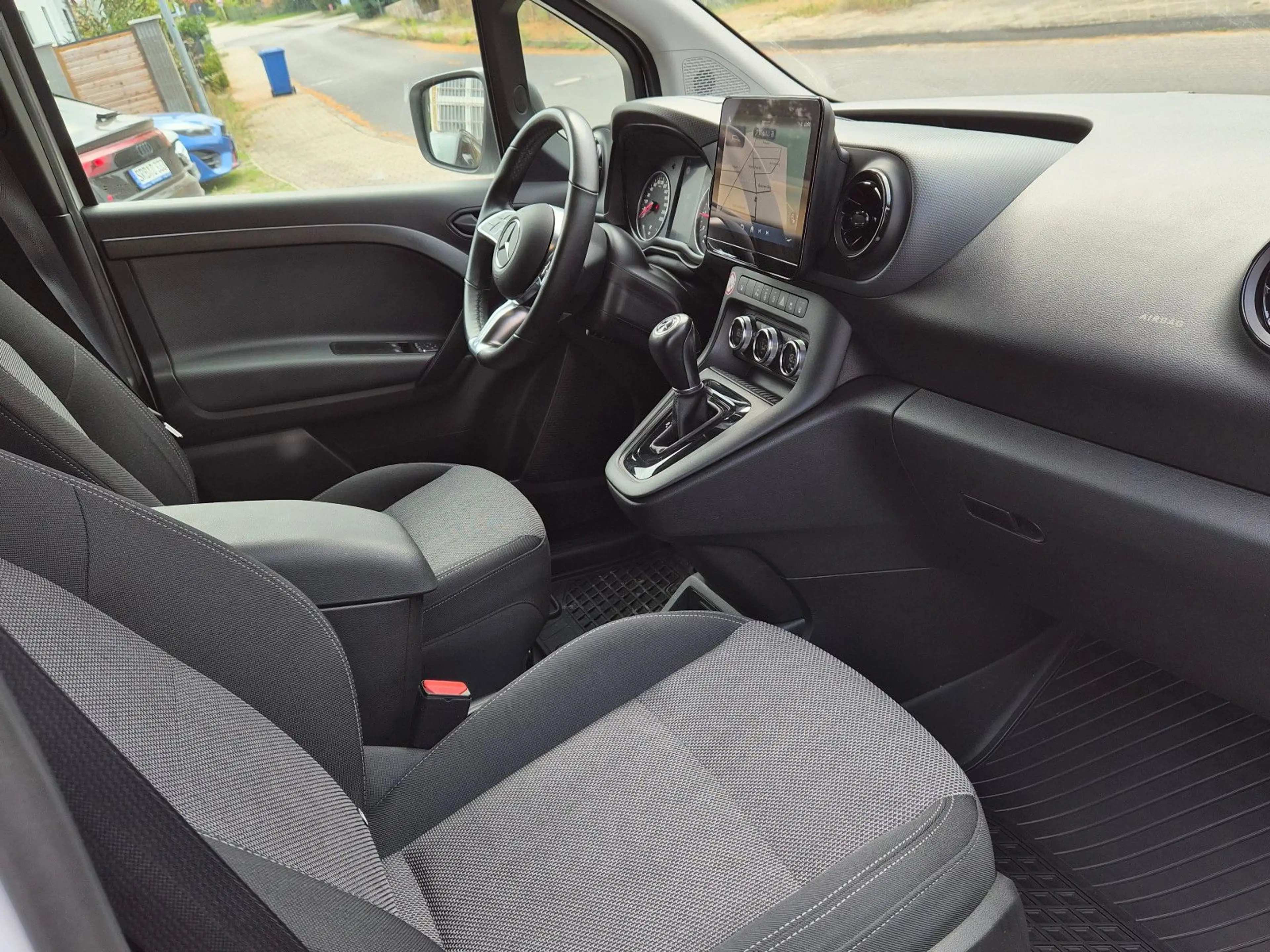 Mercedes-Benz Citan Kasten 113 ACC/Alu/Automatik/Navi/LED/CAM — photo 8
