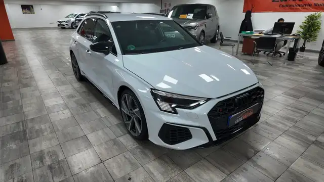 Audi S3 view 8