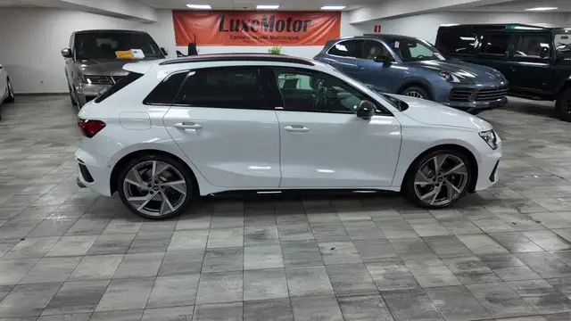 Audi S3 view 7