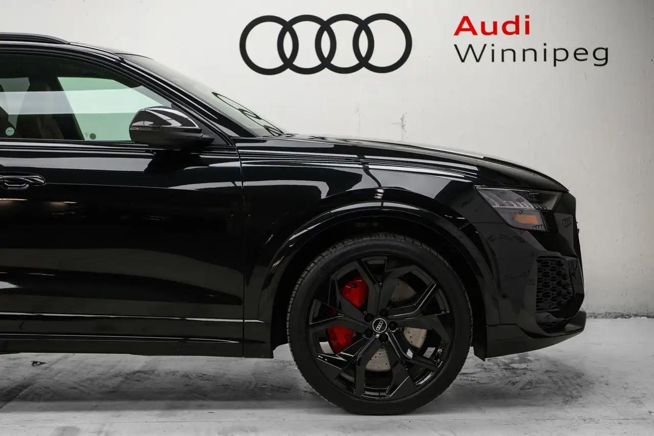 Audi RS Q8 снимка Audi RS Q8